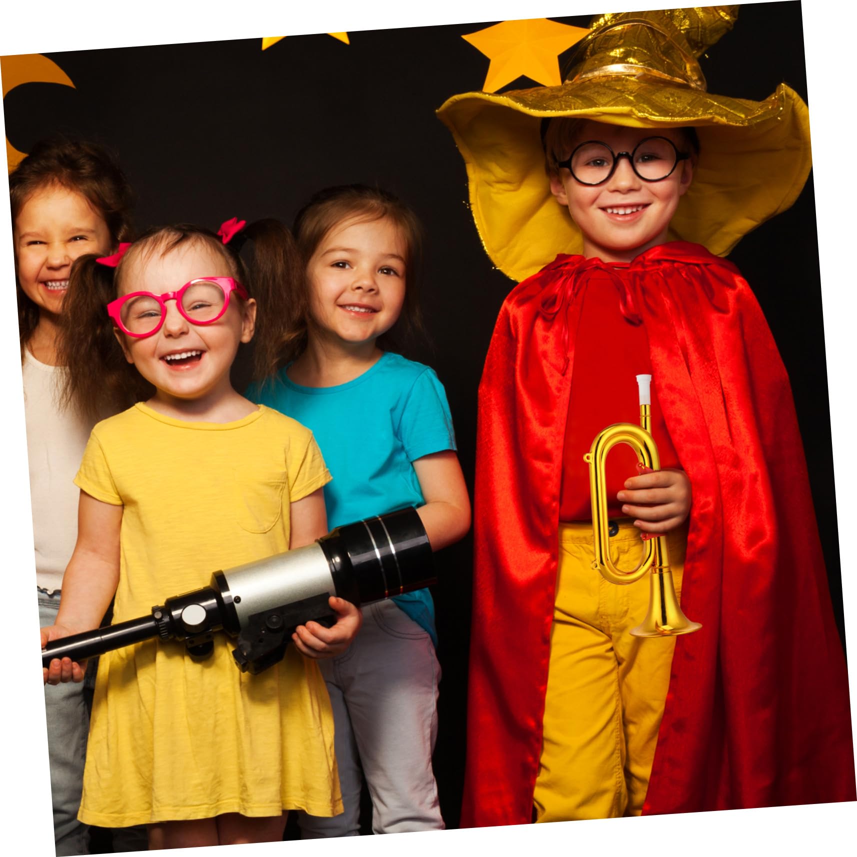 UKCOCO Trompetas De Plástico: Cornetas 13 Pulgadas Juguetes Musicales para Niños Herramienta Musical Educación Temprana Accesorio para Presentaciones En Escenarios De Fiestas.