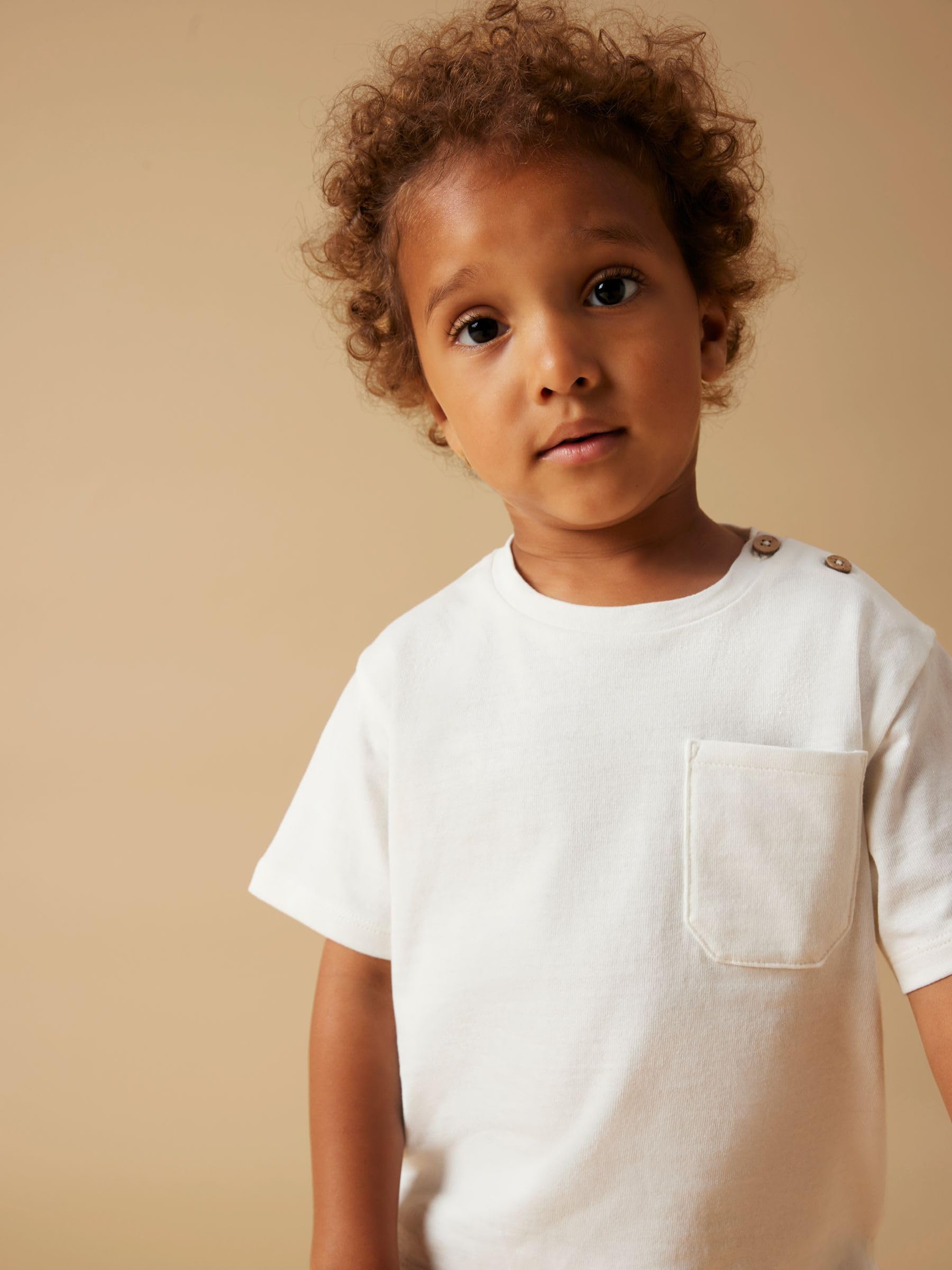 NAME IT Chłopięcy Nmmdolan Ss Loose Top Lil, Coconut Milk, 122-128