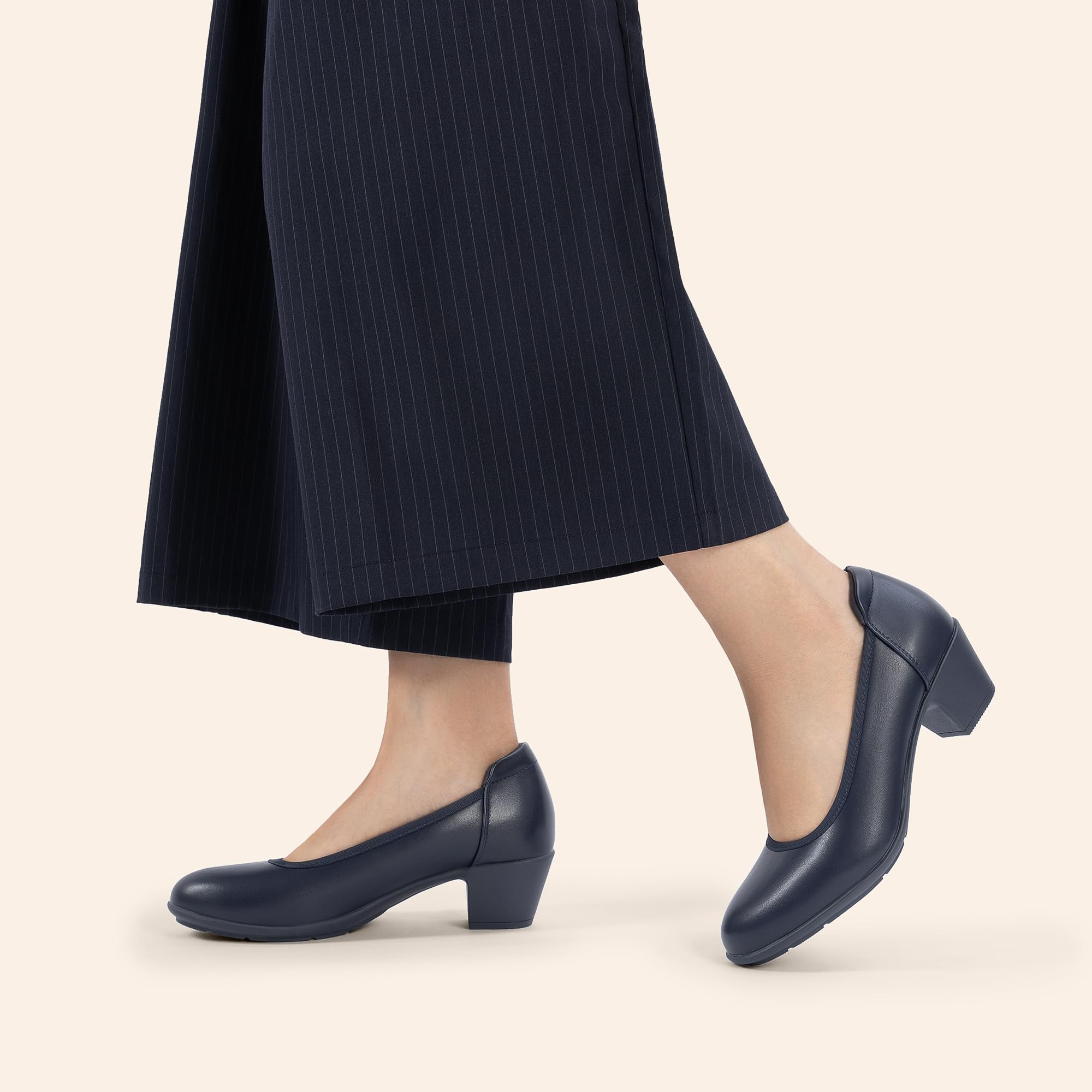 DREAM PAIRS Escarpins à talons bas et épais confortables pour femme - Bout rond - Chaussures habillées pour le bureau et les affaires, bleu marine, 39.5 EU