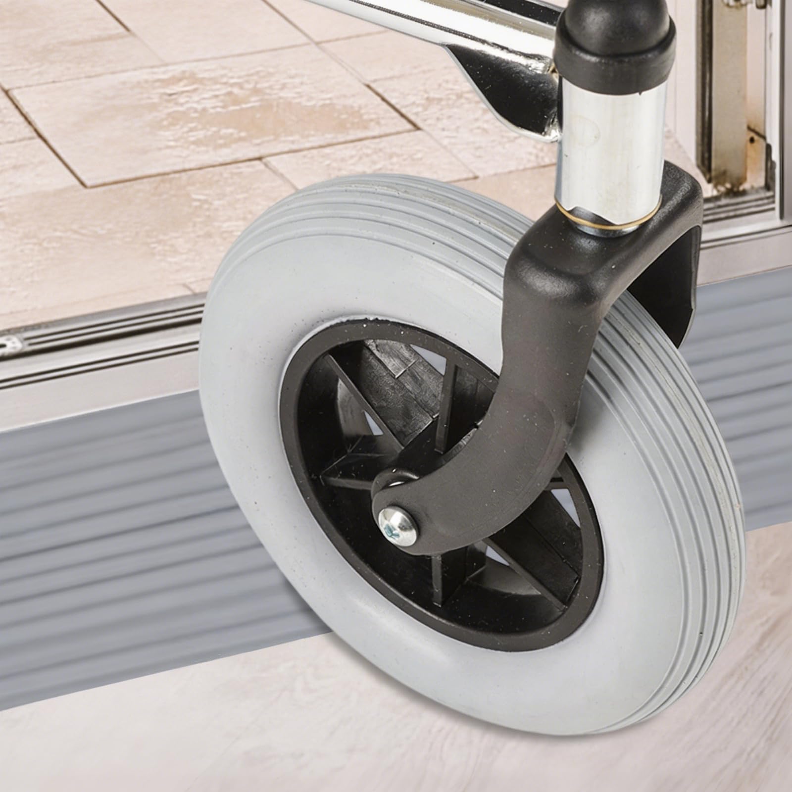 Türschwellenrampe aus TPE - Die Rampe für Saugroboter mit Rutschfester Oberfläche Universell auch für Rollstuhl, Kinderwagen, Rollator & E-Scooter (Grau, 100x6x2cm)