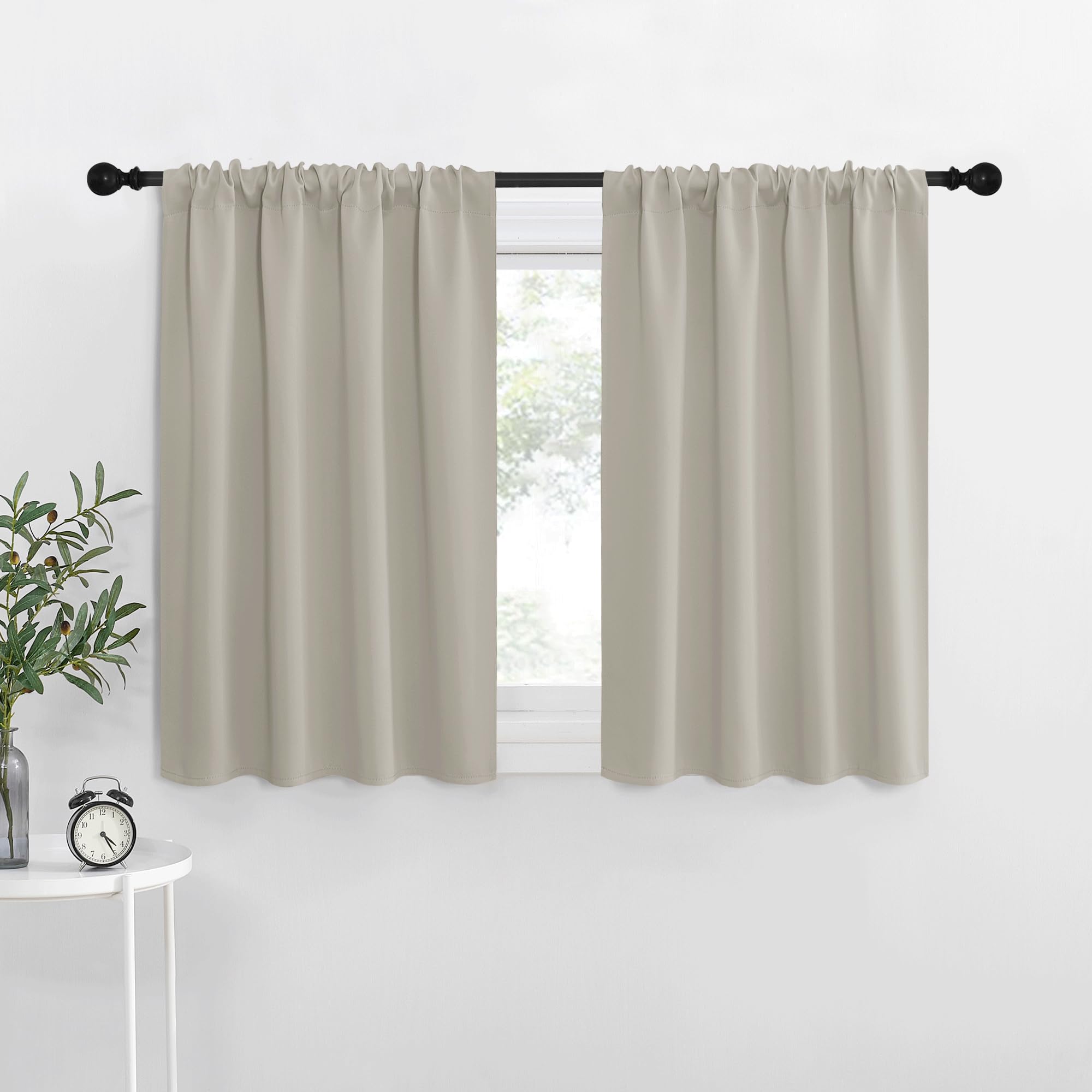 NICETOWN Blackout Curtains for Living Curtains, Room Darkening Window Curtain Panels, Easy-Care Solid Thermal Insulated Draperies/Drapes for Daughter