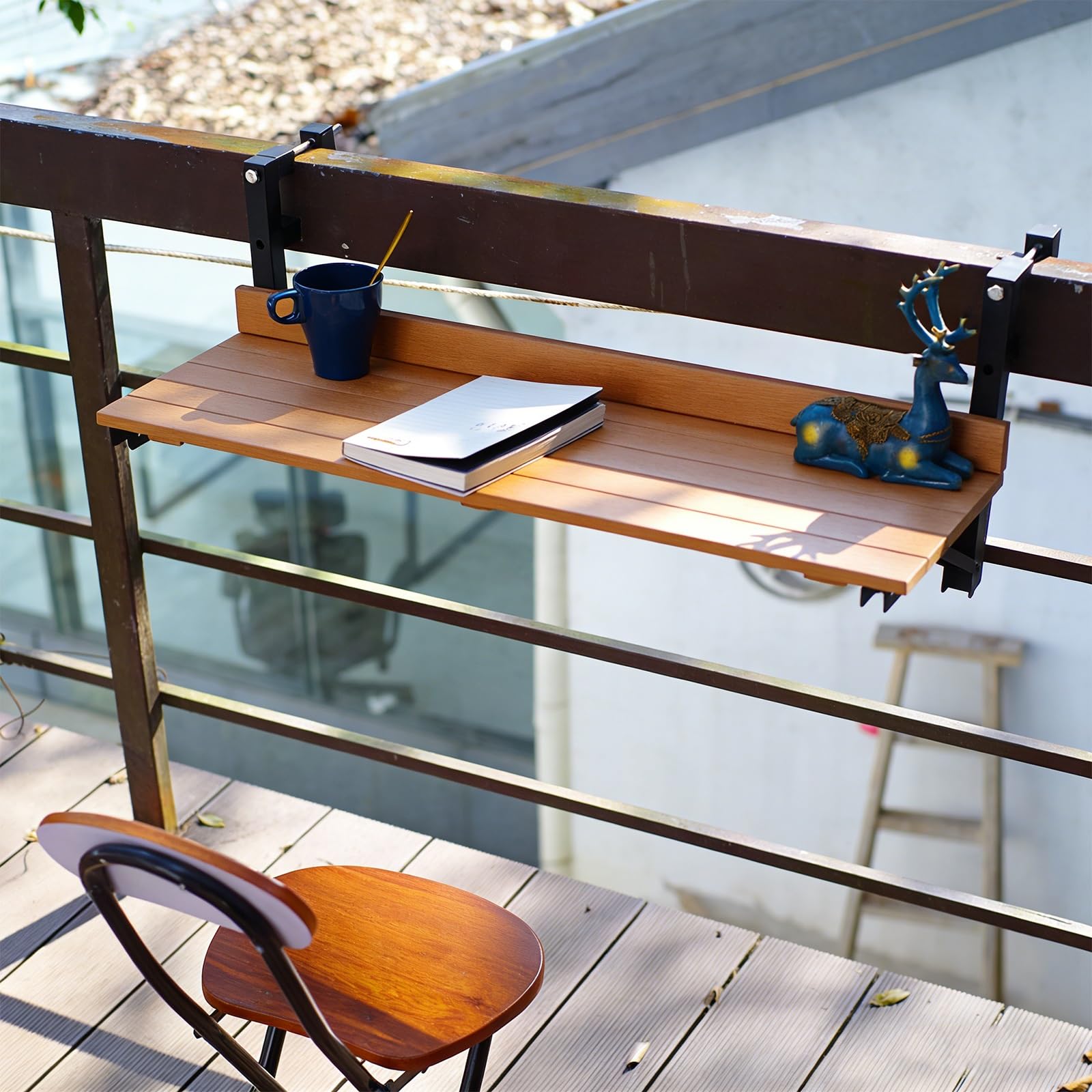 Table de Balcon Pliante pour Garde Corps avec Fixation Réglable, Table Suspendue Balcon en Composite Bois-Plastique pour Balcon, Terrasse Et Patio