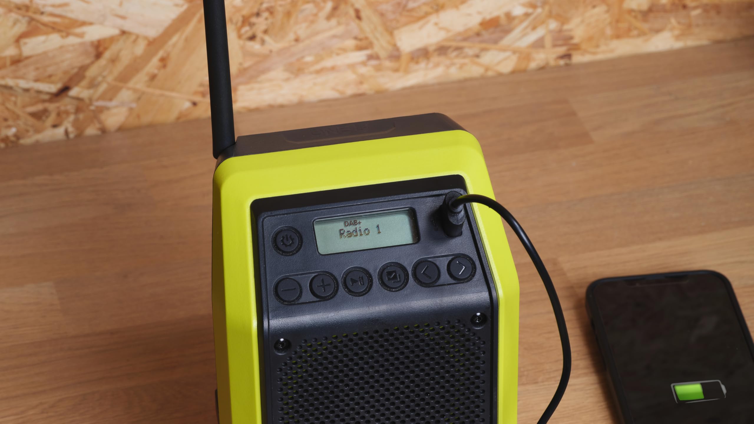 Ryobi 18 V One+ Akumulatorowe Radio Bluetooth, Funkcja Dab/Dab+, bez Akumulatora i Ładowarki