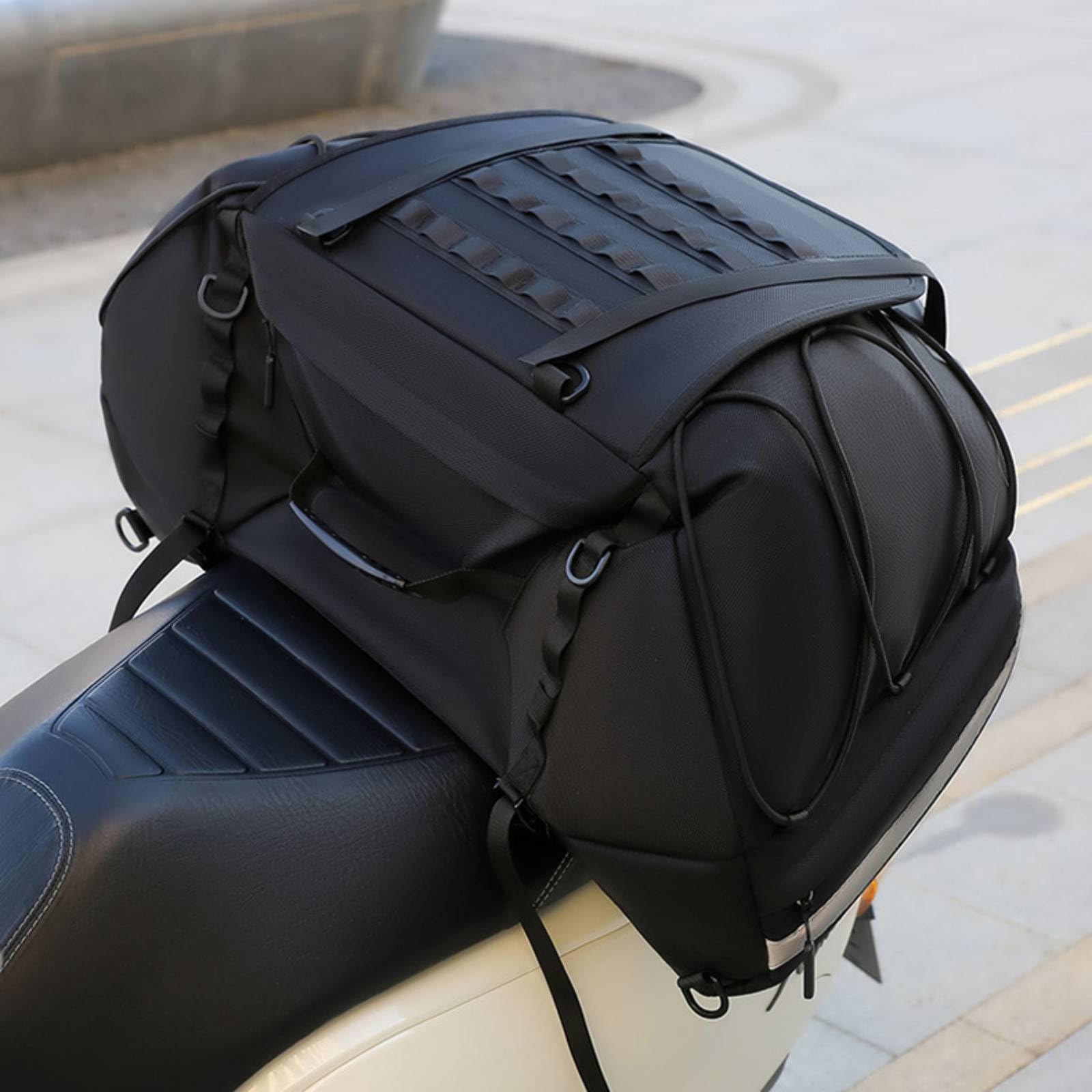 Bolsa Trasera de Bolsa Asiento Trasero Maleta Cola Equipaje Impermeable de Tela Oxford con Ajuste Firme y Elementos Reflectantes Adecuada para Viajes