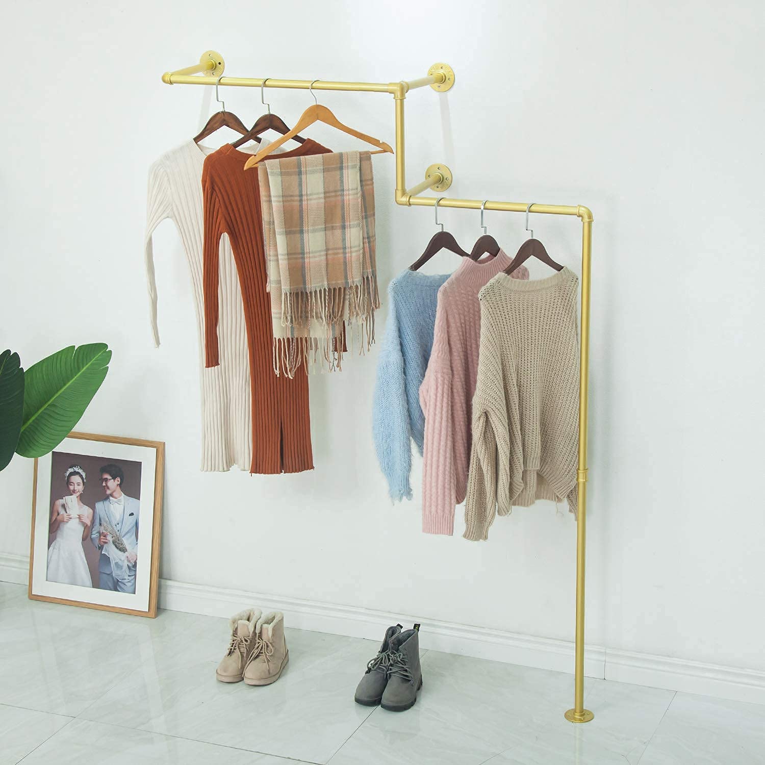 Industrial Pipe Clothes Rack, Wall Mounted Garment Bar, Retail Clothing Display Stand, Pipeline Hanging Rod Steampunk Style, 51.2in, Gold