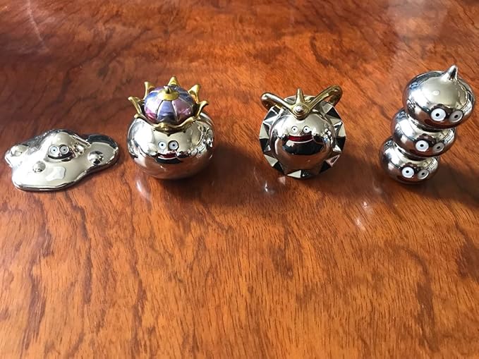 Amazon ドラクエ メタリックモンスターギャラリー フィギュア はぐれメタル メタルキング メタルブラザーズ プラチナキング フィギュア ドール 通販