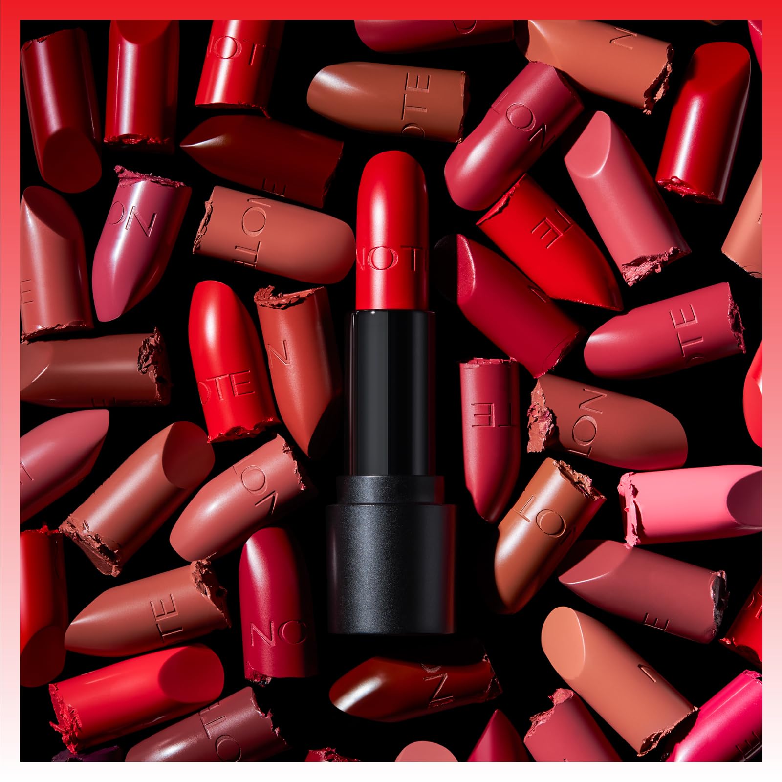 Note Cosmetics Deep Impact Lipstick 11 Vibrant Pink Kremsi Dokulu Yarı Parlak Ruj, Kırmızı