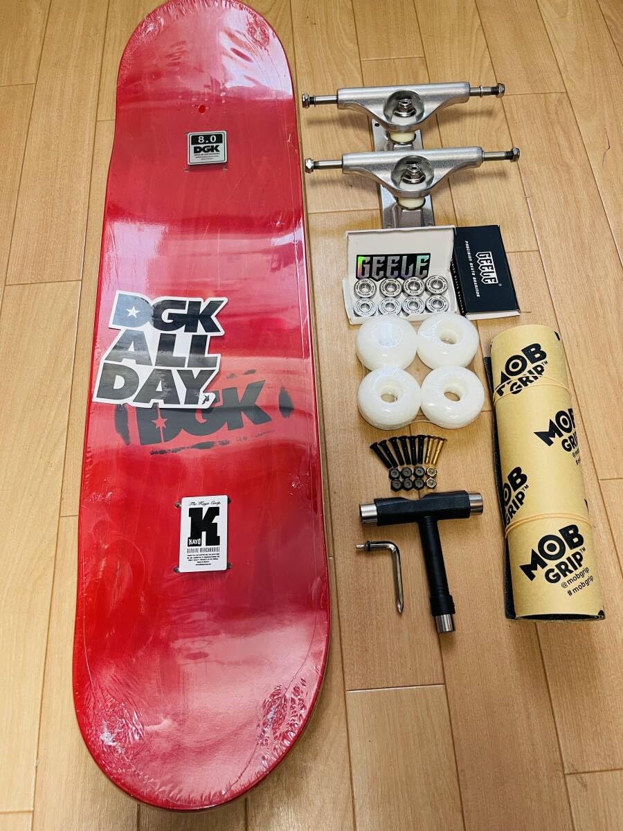 あさん専用！美品！DGK スケートボード　Independent Amazon.co.jp: INDEPENDENTチタン合金製同等トラック使用 DGK
