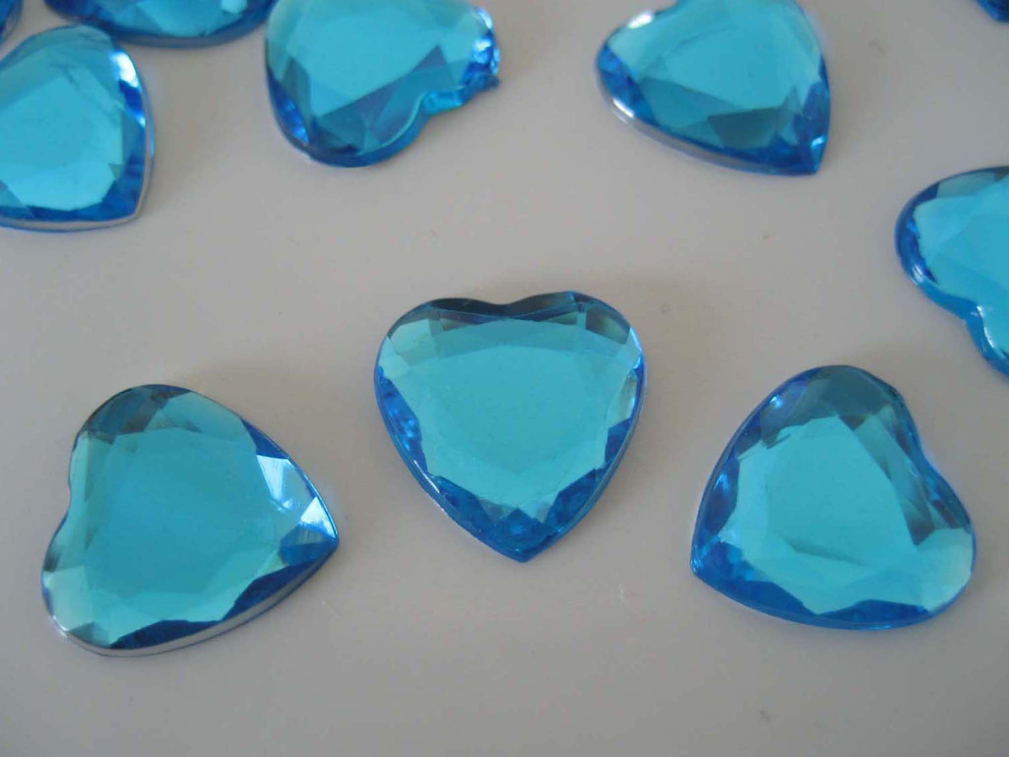 100 Wedding Party Table Gems Confetti Crystals 10mm Heart shaped With a Silver Plate Flat Back (Blue)