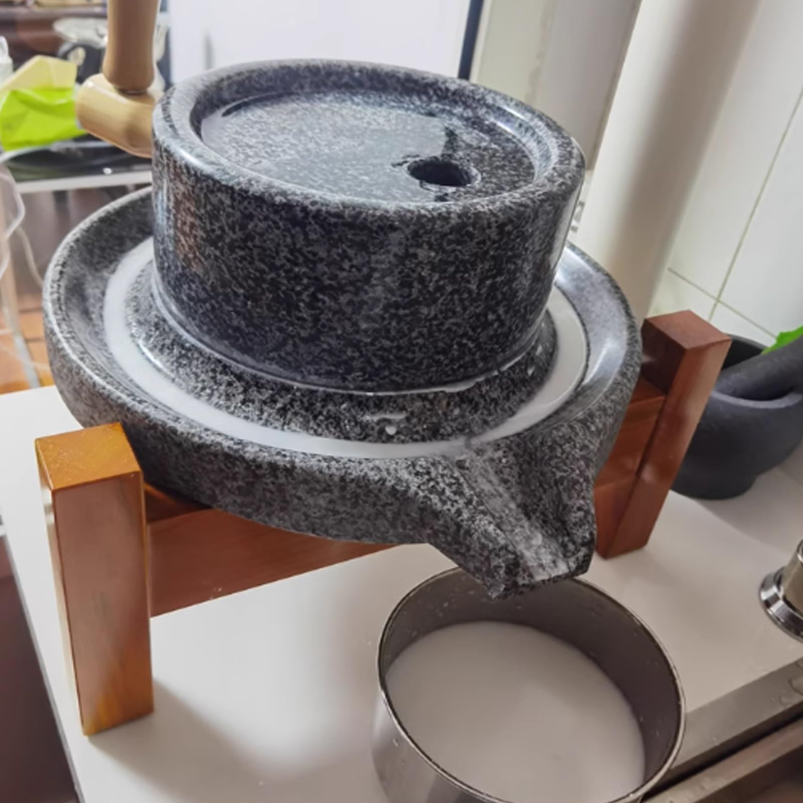Molinillo de piedra manual, molinillo de café vintage hecho a mano con soporte de madera, pequeño molinillo de piedra de 22 cm, ideal para moler café y especias, piedra de sisal negro duradera