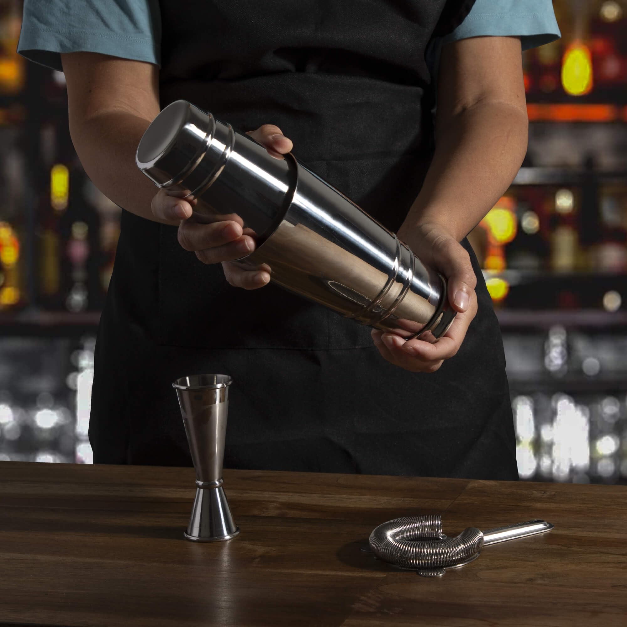 Set di 4 shaker Boston con colino Hawthorne e misurino giapponese, in acciaio inox 304, set da cocktail ponderato – Set shaker Boston – Shaker per barista – Shaker per cocktail