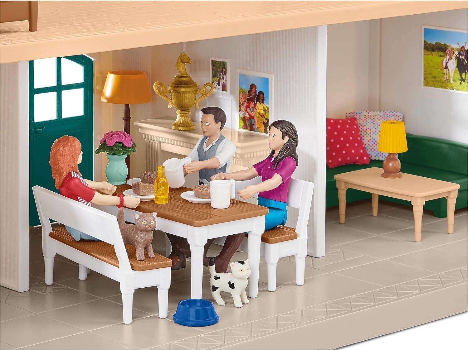 Schleich Horse Club | Lakeside Pferdehof 42551 | ab 5 Jahre | 192 Teile | Set inkl. Haus mit Pferdestall, 2 Pferden, Hannah, ihren Eltern & Zubehör | Geschenk für Mädchen & Jungen
