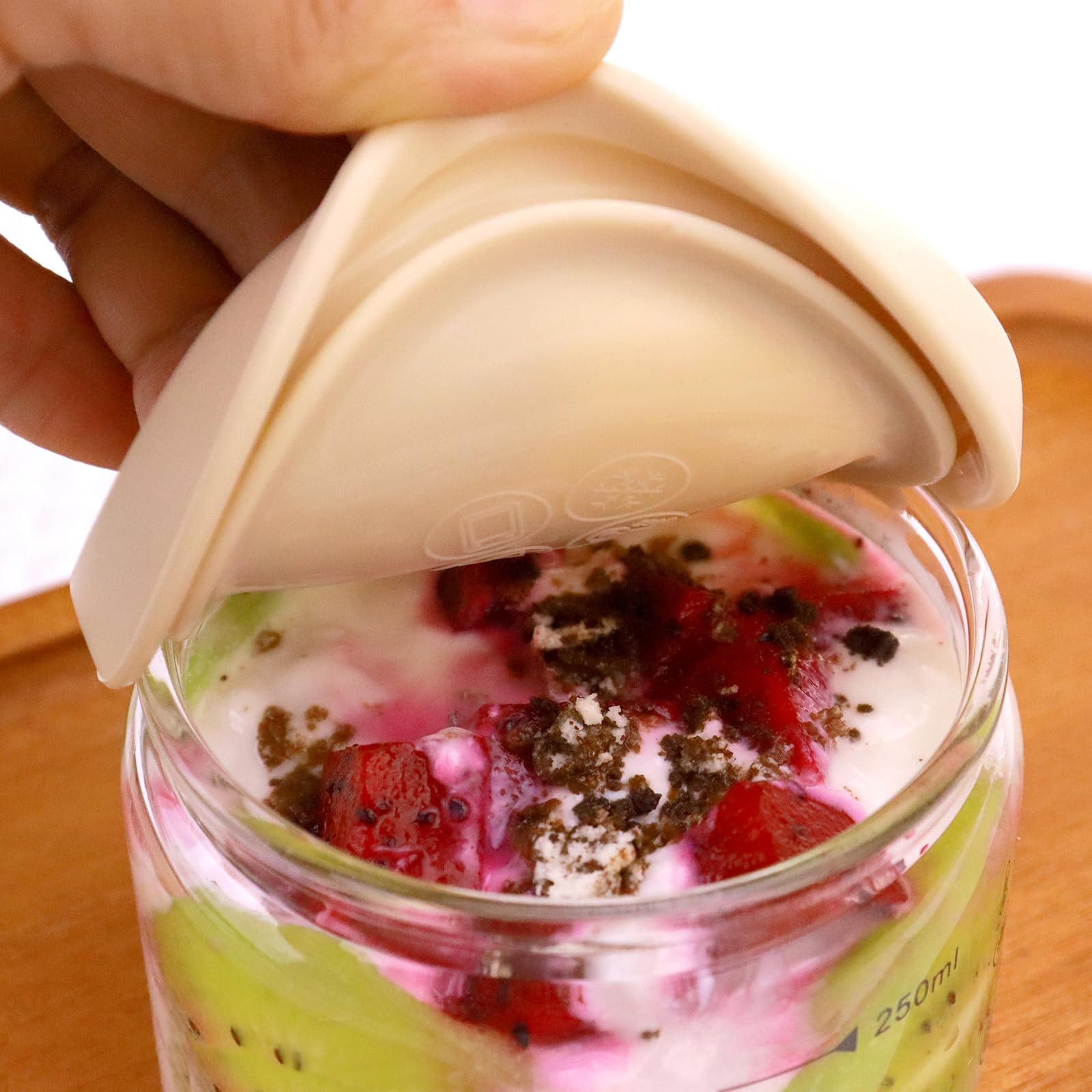 Vasos redondos de vidrio de pudín de 9 onzas, mini tazas de postre de vidrio con tapa, recipiente de comida de avena durante la noche con cubierta de sello de silicona, cuencos para vasos 5
