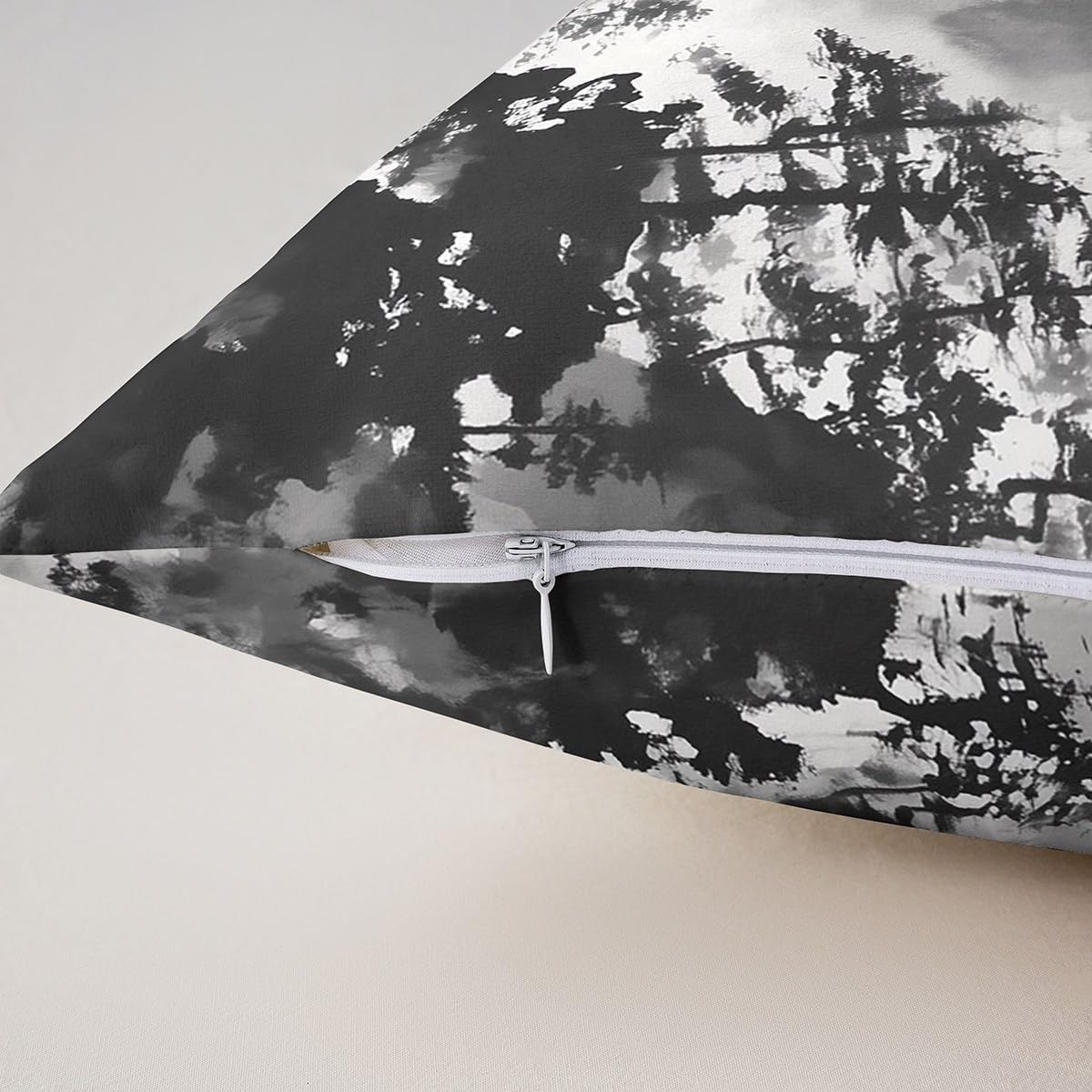 jejeloiu Japanese Style Throw Pillow Covers 24 x 24-Inch Kids Mount Fuji Pattern Square Cushion Covers Set of 2 Boys Girls Teens Ink Painting Pillow Cases Black White Throw Pillowcases for Sofa Couch