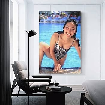 Amazon.co.jp: 麻生久美子 広田絵美 女優 下着セクシー写真 萌え娘壁の