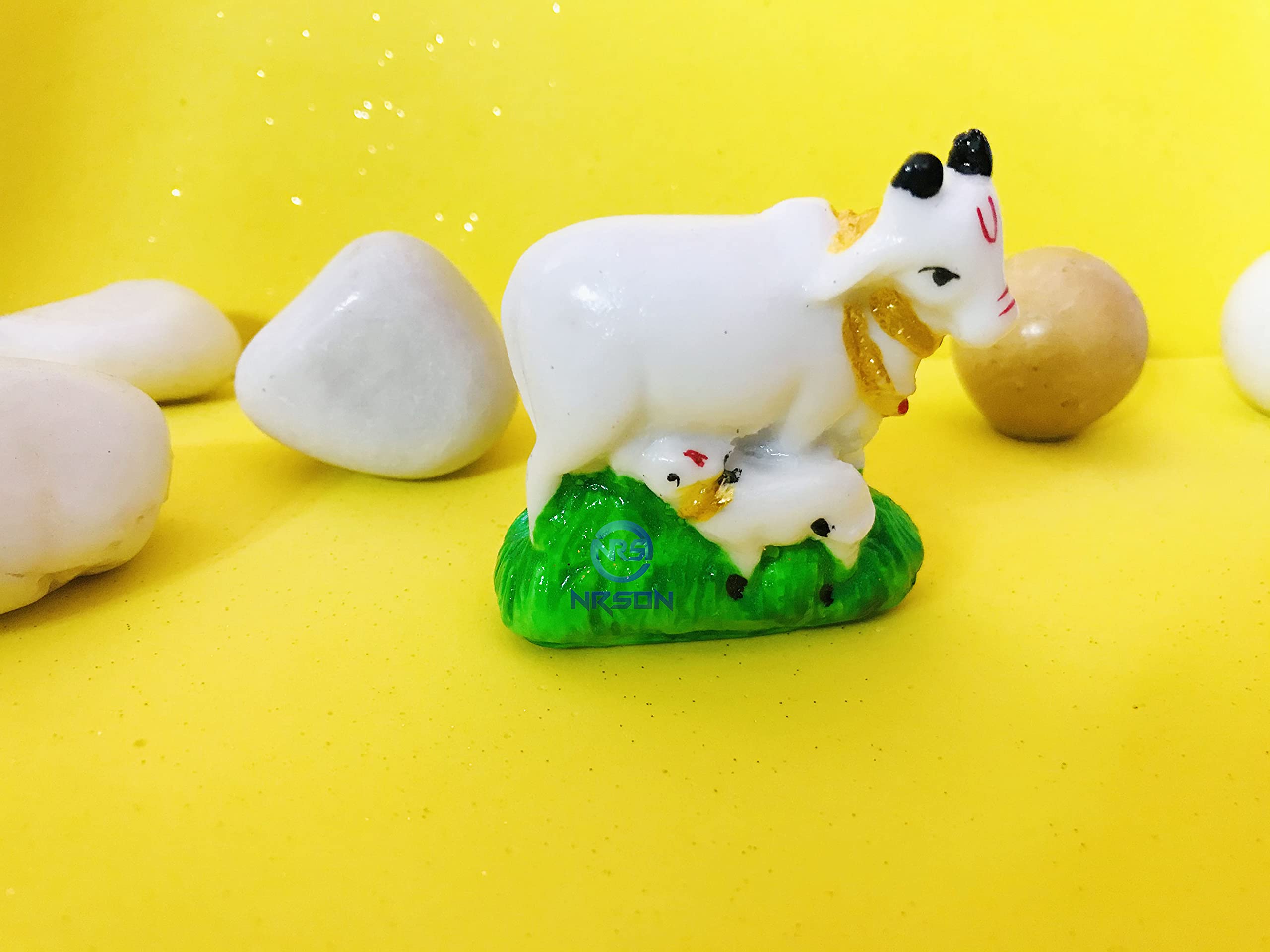 NRSON® Decorative Mini Cow and Calf Showpiece and Figurines for Home Decor and Office Living Room (Size: cm 6X5.5X4 Multicolour Mini Cow)