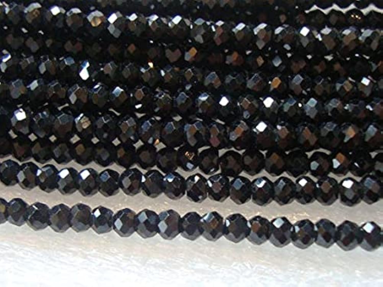 Micro perles spinelle noir AAA LKBEADS 2.5mm haute joaillerie