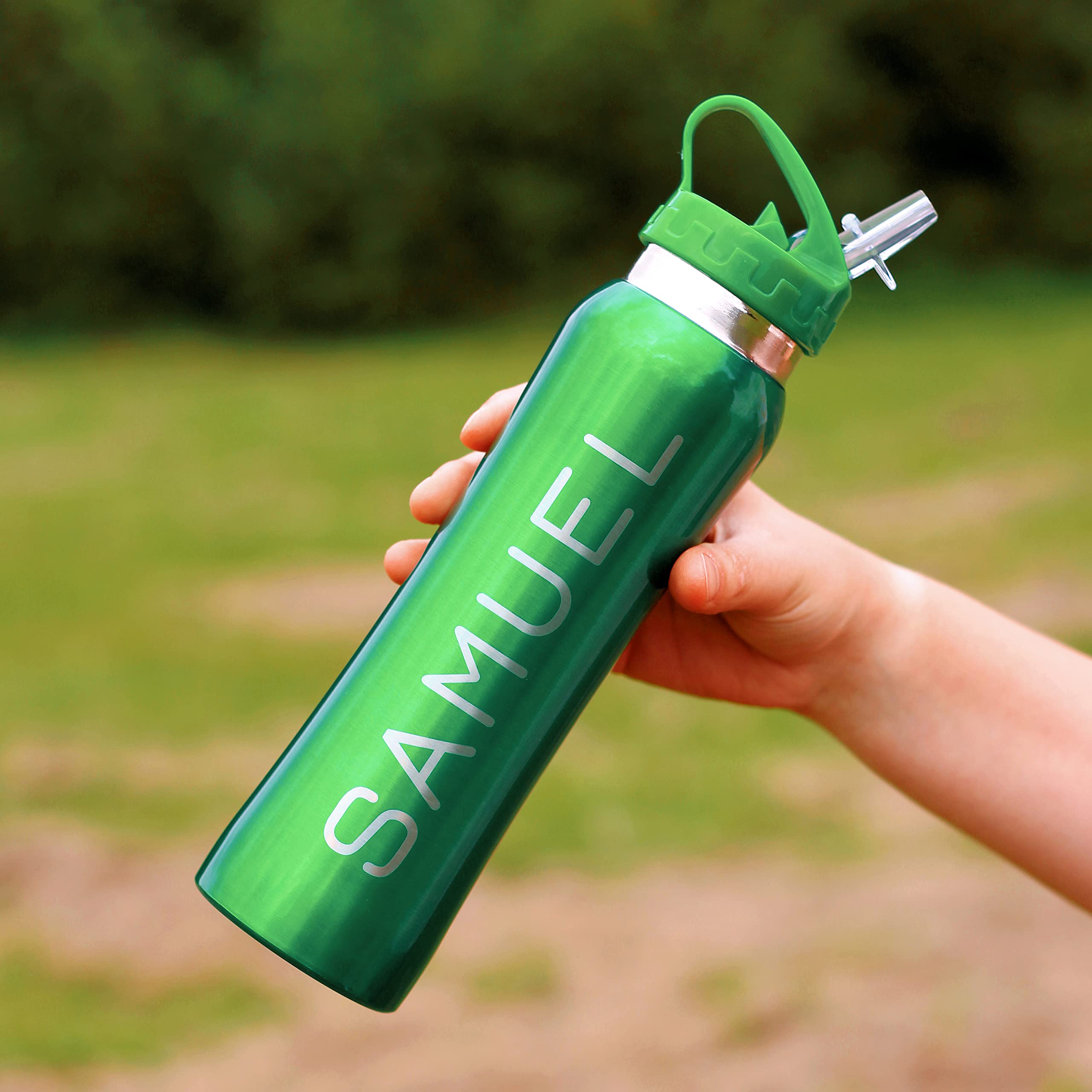 eBuyGB Personalised Water Bottle with Flip Straw for School, Nursery, Gym - Reusable BPA Free 800ml Stainless Steel Sports Drinks Travel Bottle Cup for Children, Adults - Any Name or Text (Green)