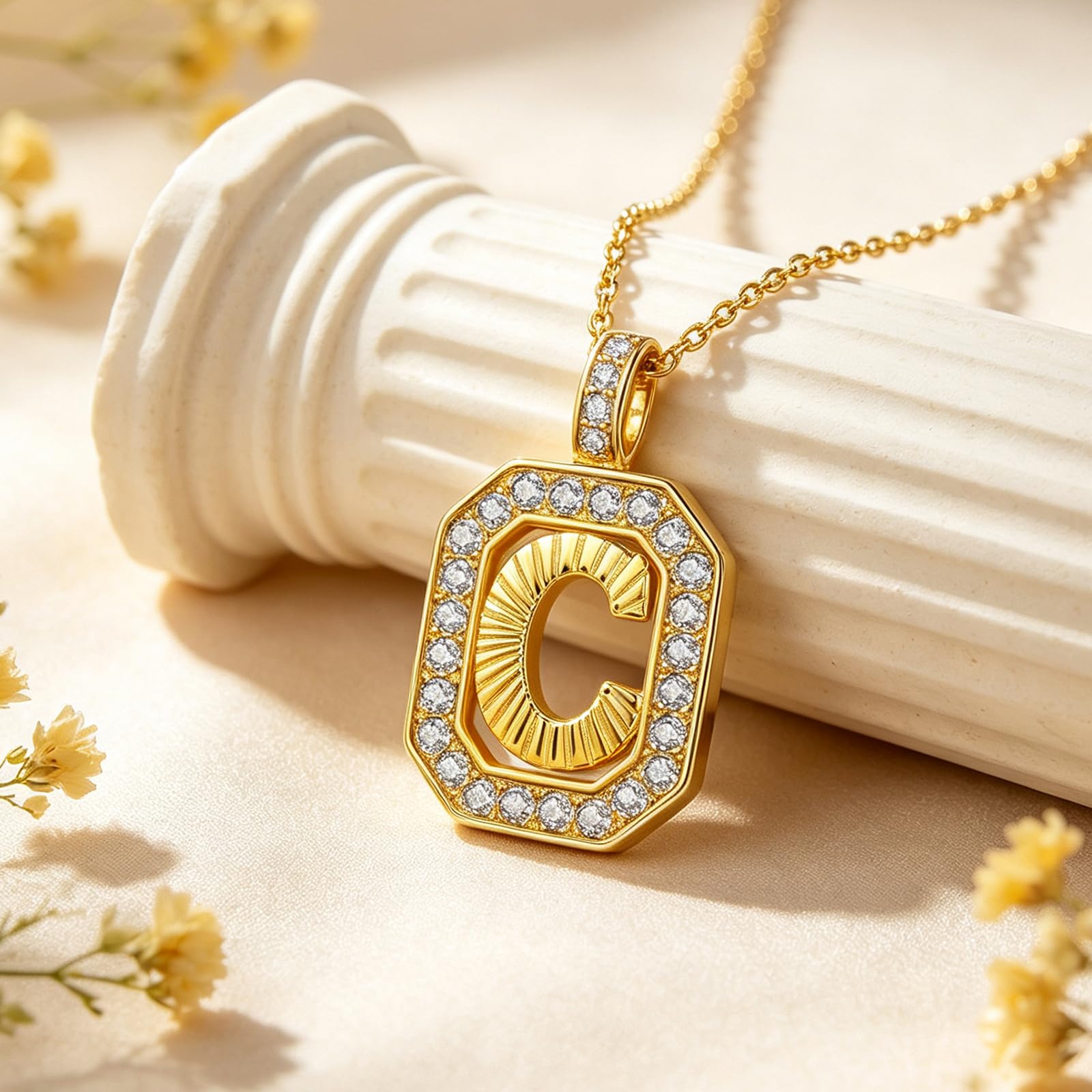 Collana con lettera placcata oro 14 carati con iniziali C, collana da donna
