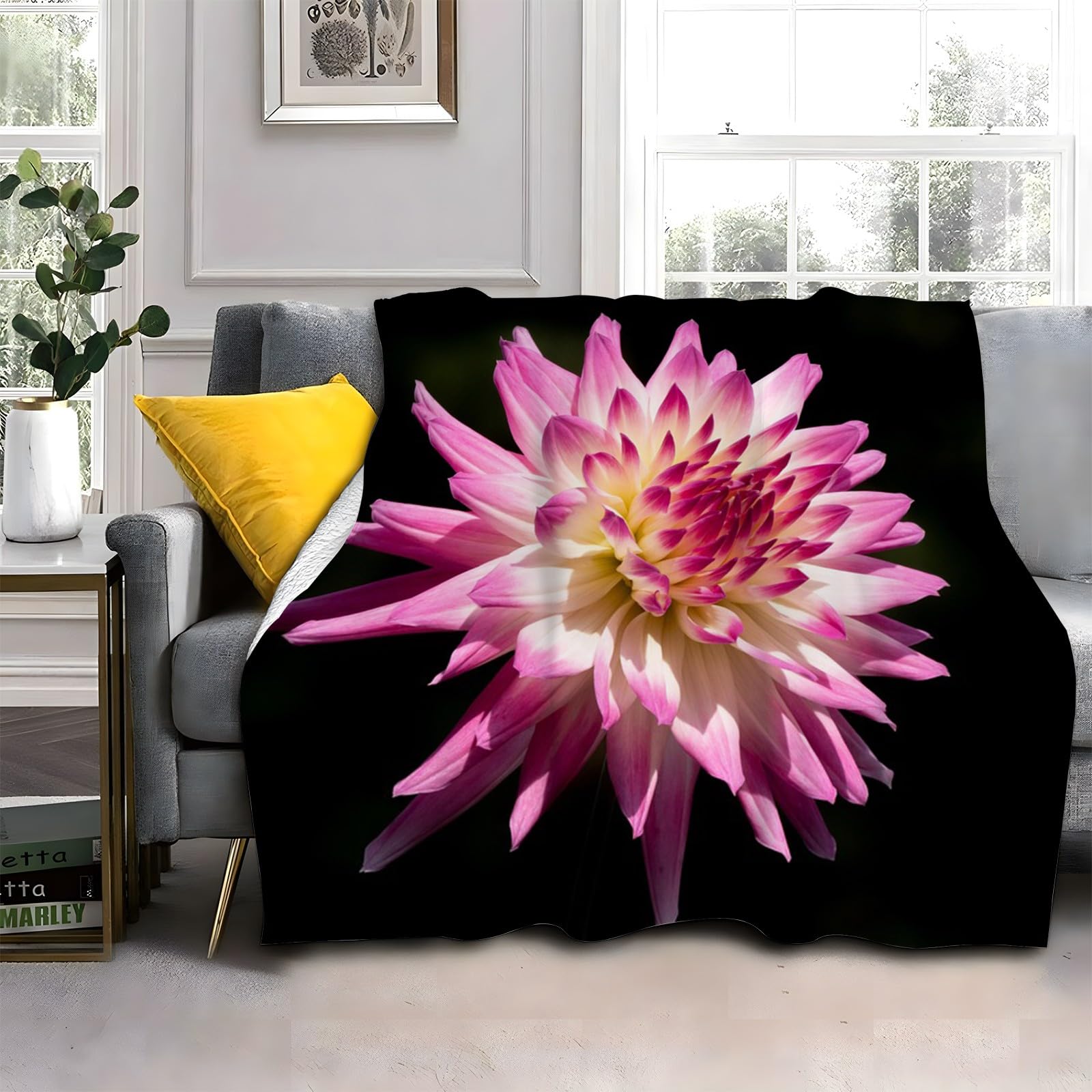 LLSZAHD Pink Chrysanthemum Blanket, Flowers Throw Blanket, Thick Warm Fuzzy Washable Flannel Blanket for Sofa, Chair, Car, Lap, Pets, excellent gift (30"x40")