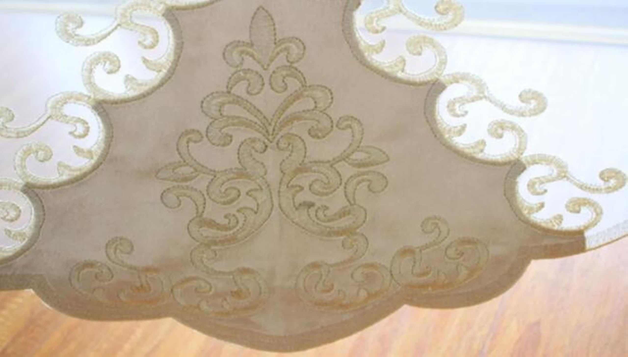 Zasłony do salonu, zestaw 2 nowoczesnych firan okiennych, woal, jasno-khaki, przędza haftowana, szer. x wys. 132 x 115 cm