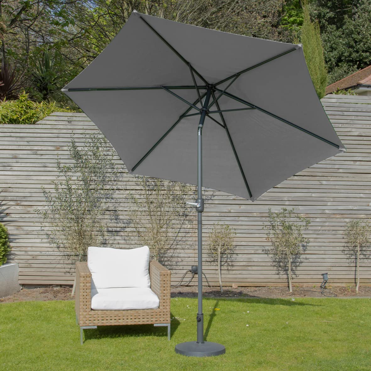 GardenKraft 14730 2.7 m ombrellone e Tilt 6 Rib – Grigio Chiaro