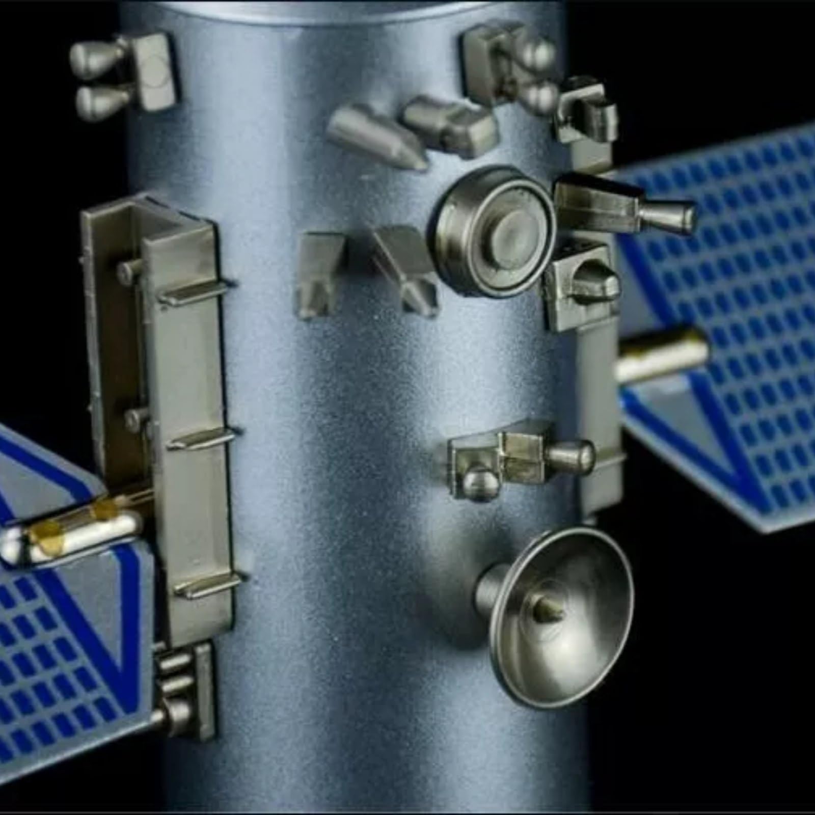 MOUDOAUER 1:150 Lega Cina Tianhe Core Module Stazione Spaziale Modello Astronave Modello di Aviazione Satellite Modello di Simulazione Aviazione Scienza Modello di Mostra