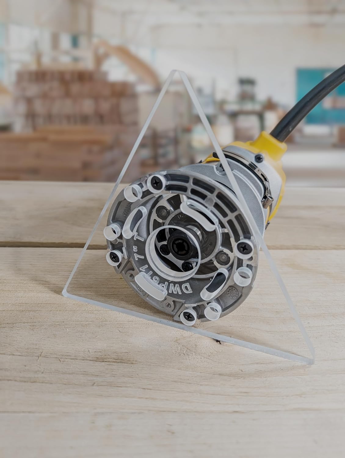 Precision machined 3/8" thick baseplate with bushing recess for Dewalt DWP611 / DCW600 / PC450 router 7" triangle