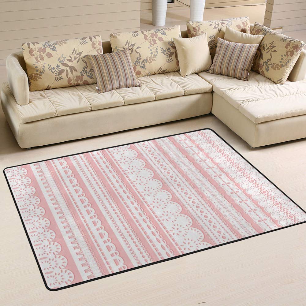 Tapis en dentelle blanche pour salon cosy et decoration de sejour romantique