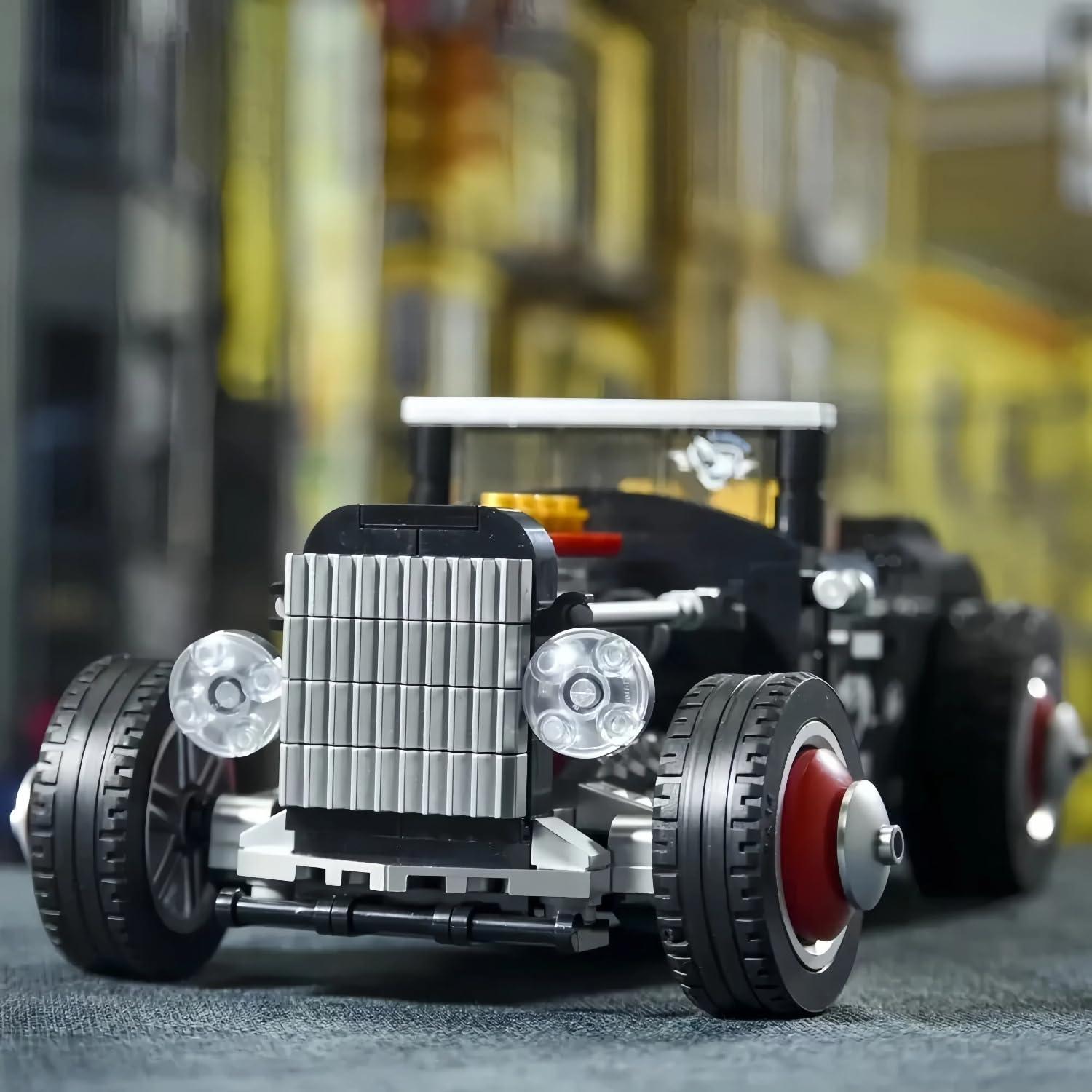 Technology Classic Retro Car Building Block Set, 452 Pieces Pull-back Vintage Car Building Kit - Image 3