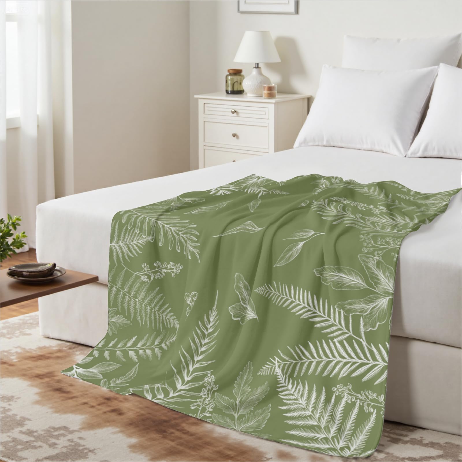 Green Throw Blanket Wild Fern Leaves Plants Blankets and Throws for Couch Sofa, Boho Leaf Decorative Soft Cozy Flannel Blanket for Home Bedding Living Room Chair, All Season Blanket 50 x 60 Inch