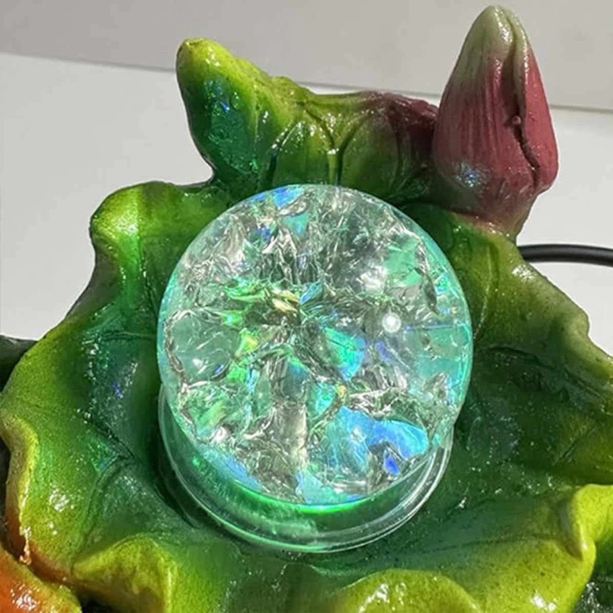 VICASKY Bola de Cristal con Soporte para Fuente de Agua con Burbujas de 3.1 Pulgadas Decoración Elegante de Cristal y Plástico para Interiores y Espacios Comerciales