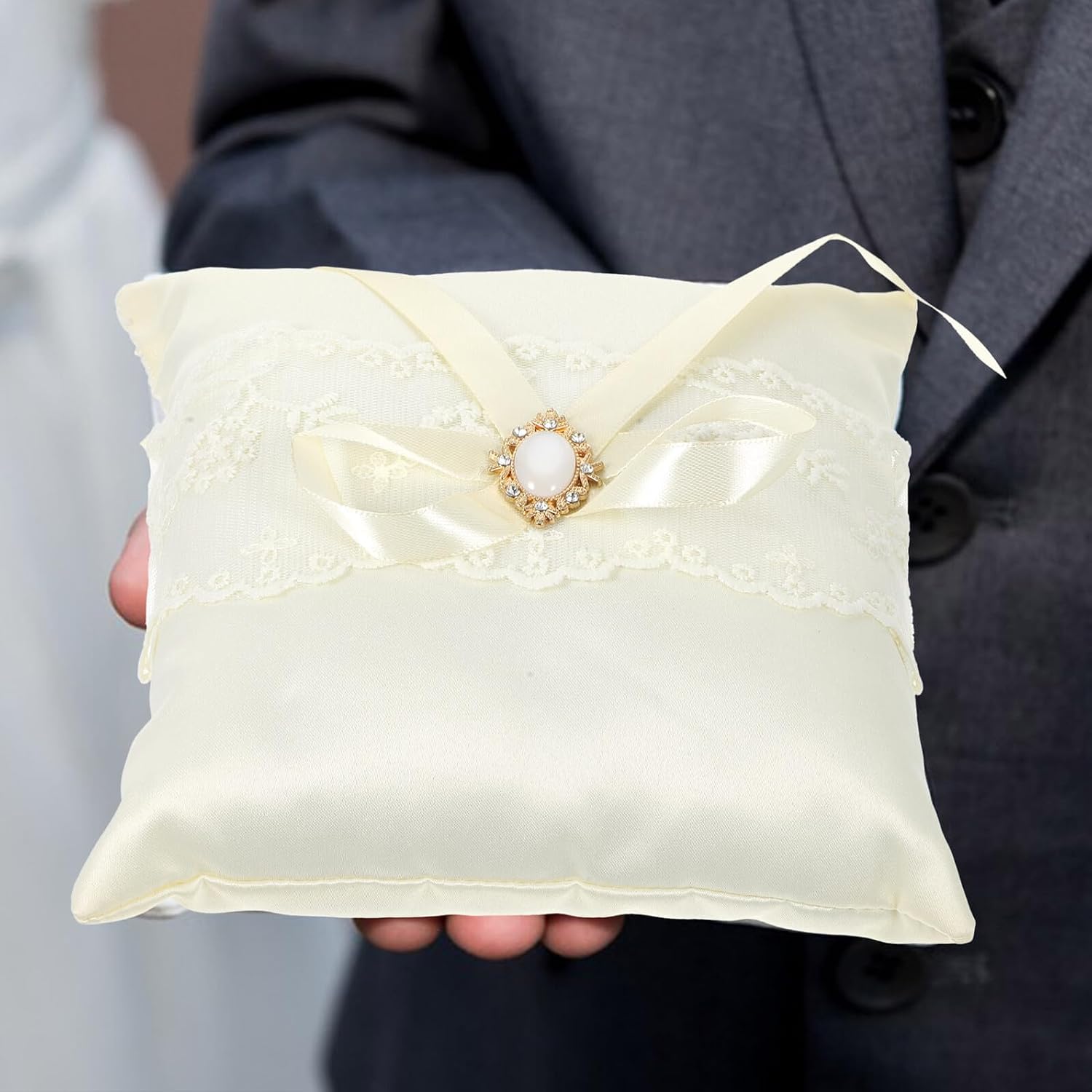 SEWACC Wedding Ring Pillow Lace Cushion for Ceremony, Ring Bearer Pillow with Pearls, Wedding Party Decoration Accessory