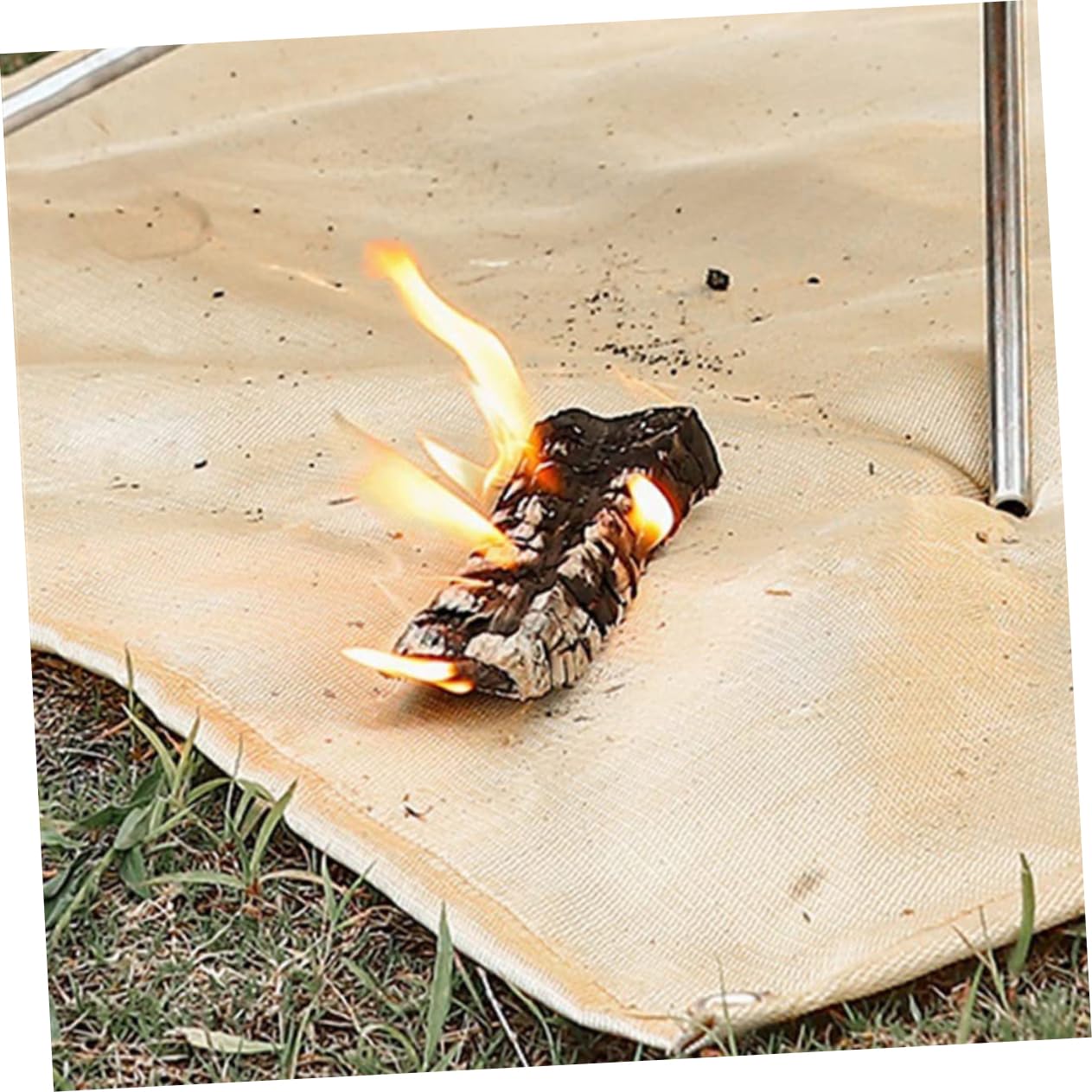 Mipcase Fireproof Pad Camping Accessory Outdoor Fire Blanket Fiberglass Fireproof Blanket for Home