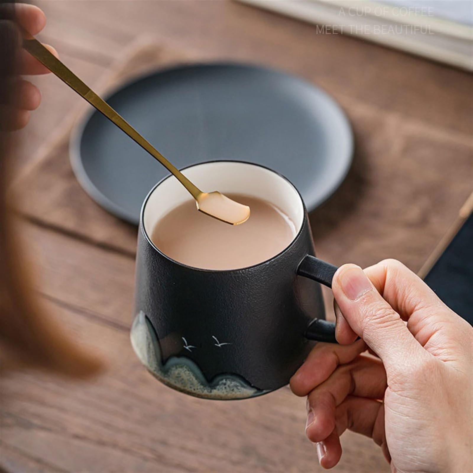 Kubek do herbaty Ręcznie malowany kubek do kawy Zestaw ceramiczny 200 ml Kubek podwieczorku Latte Domowy z łyżeczką(Czarny)