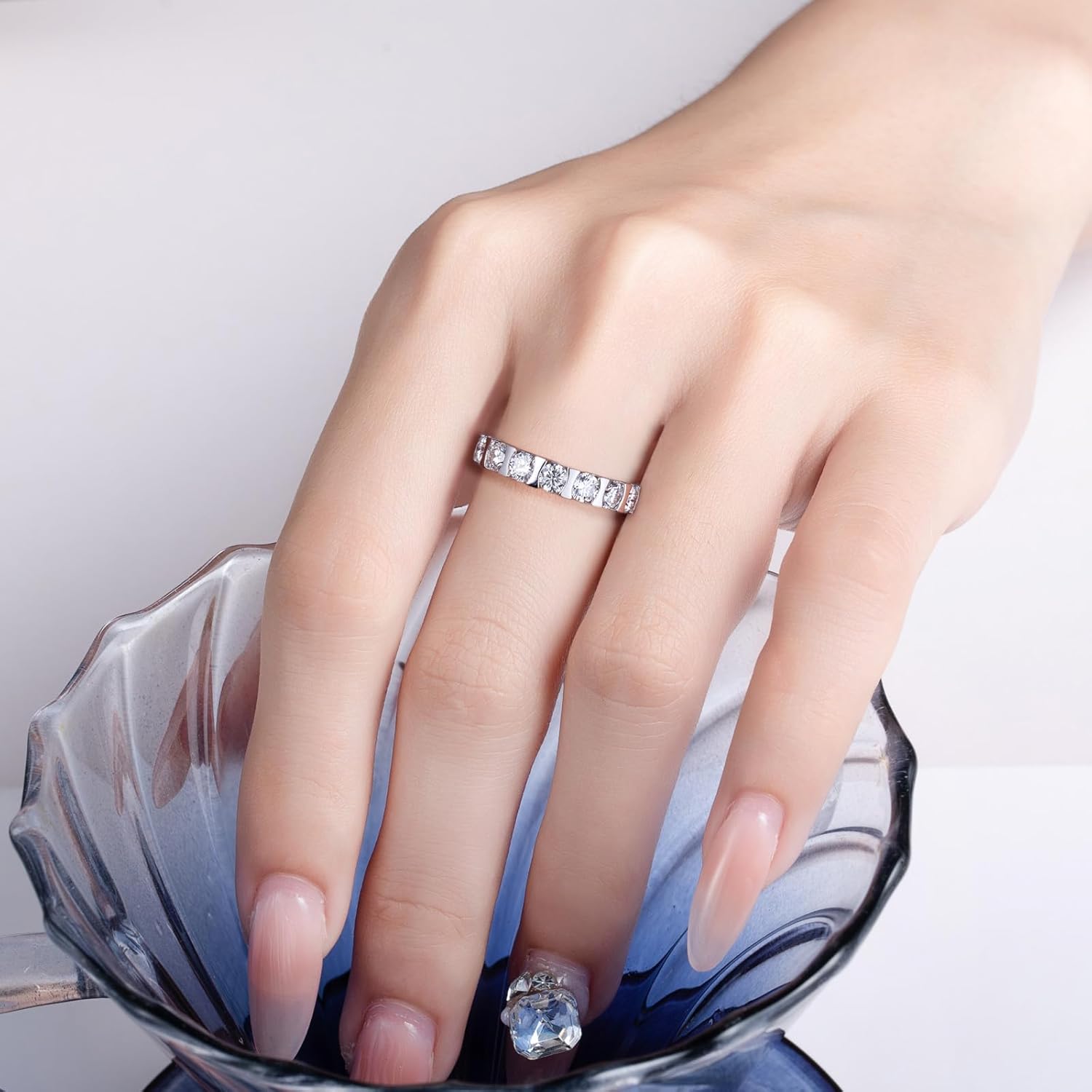 CannyCat Moissanite Eternity Ring 4.0 mm D color VVS 5 CTTW Moissanite Bezel set Eternity Wedding Band for Women Platinum-Plated Silver Anniversary Engagement Stacking Rings