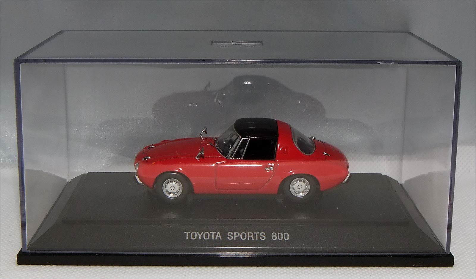 Amazon.co.jp: エブロ 1/43 トヨタ スポーツ 800 レッド 完成品 : おもちゃ