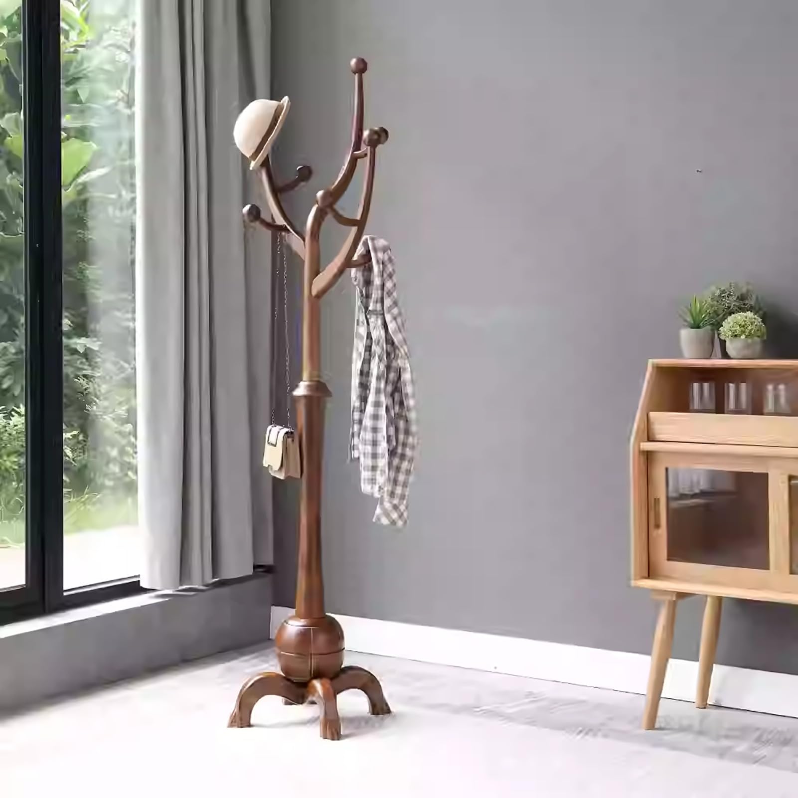 Porte-manteau en bois massif stable pour éviter le désordre