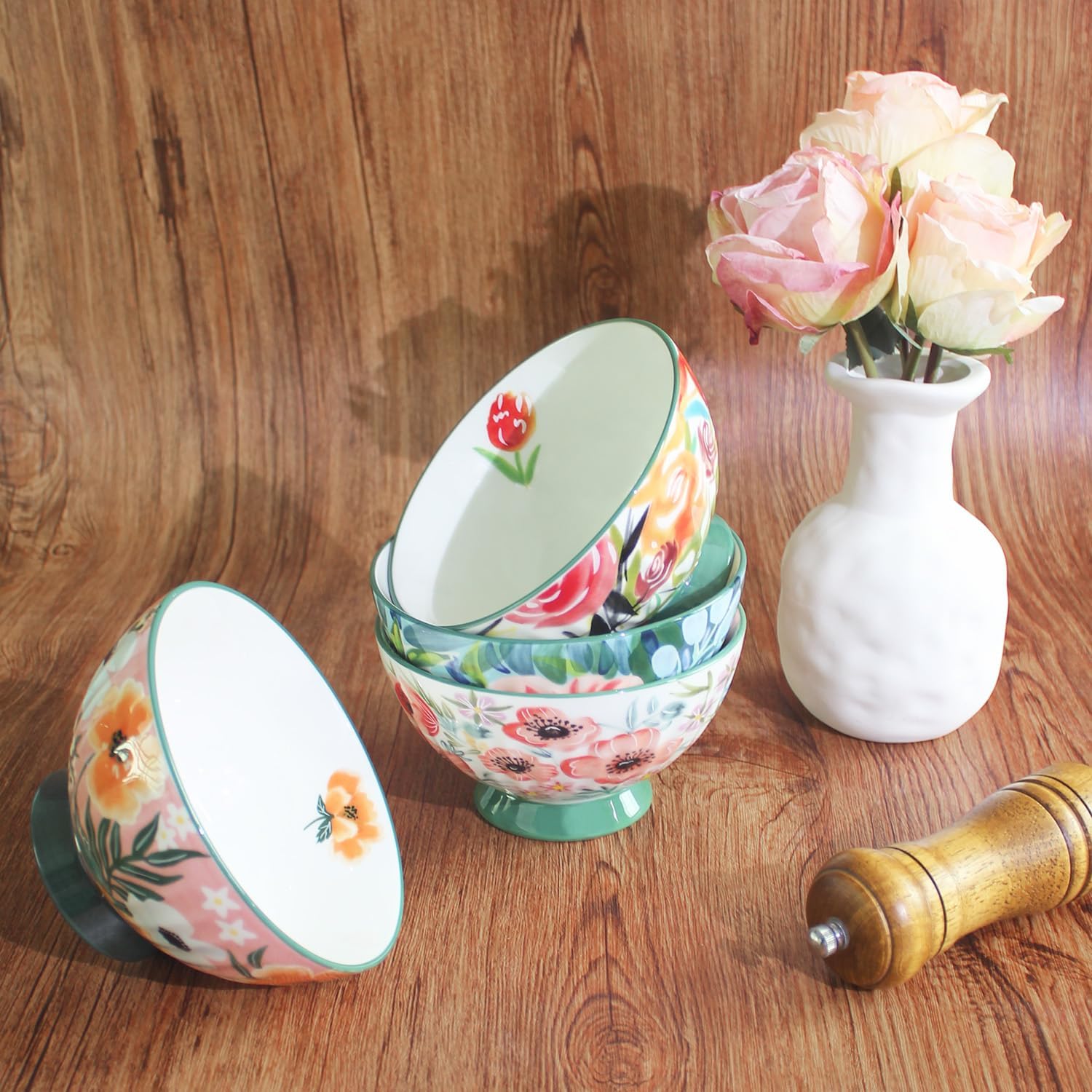 Four-piece ceramic bowl set: Hand-painted floral ceramic bowls with embossed vertical lines, high stems to prevent burns, suitable for soups, salads, cereals, fruits, etc.