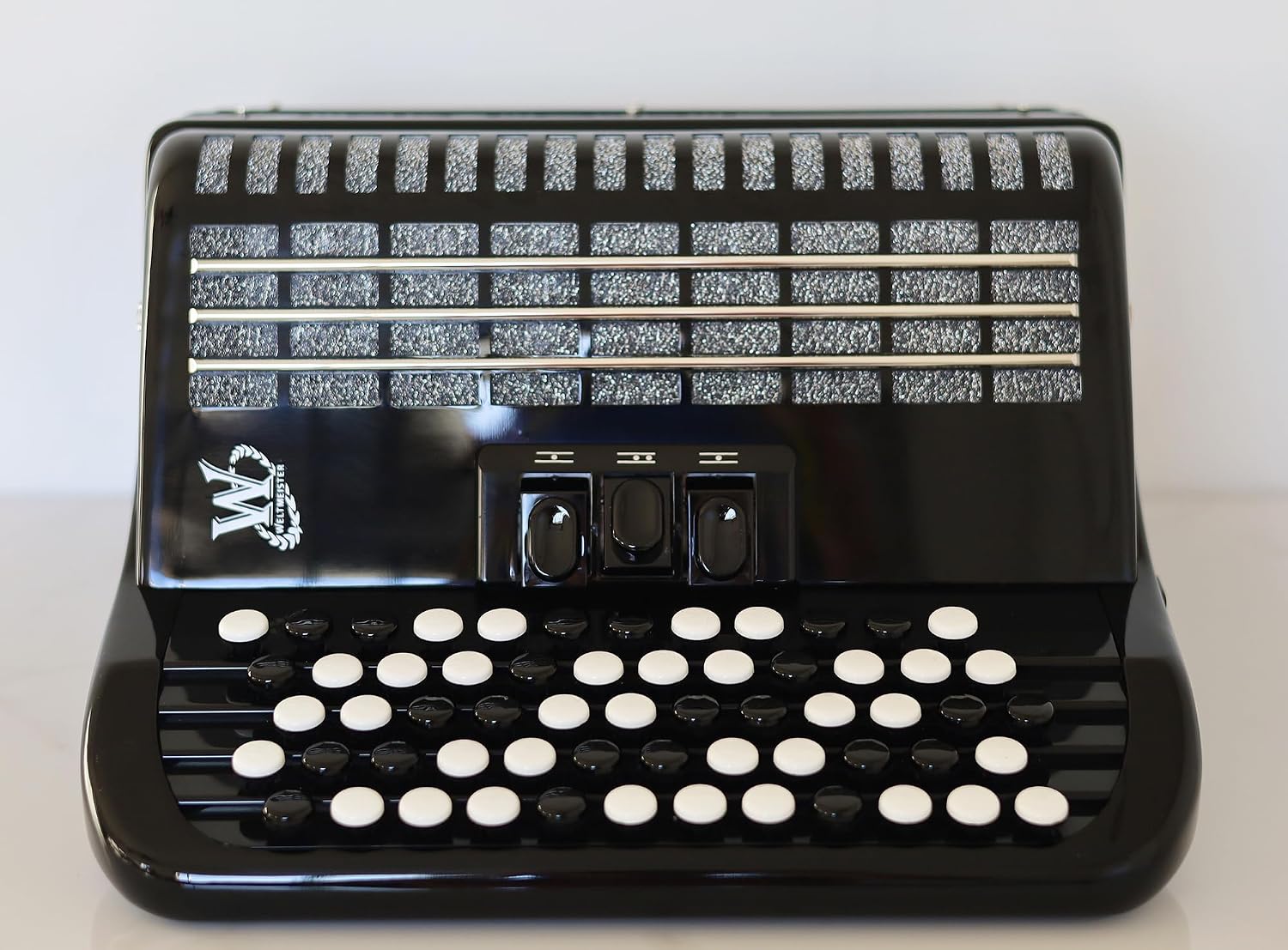Bayan Accordion New Weltmeister Romance 602 Button Accordion, made in Germany, 72 Bass buttons, Lightweight Accordion B-Griff, Black, Original New Straps and Hard Case, Item Location USA