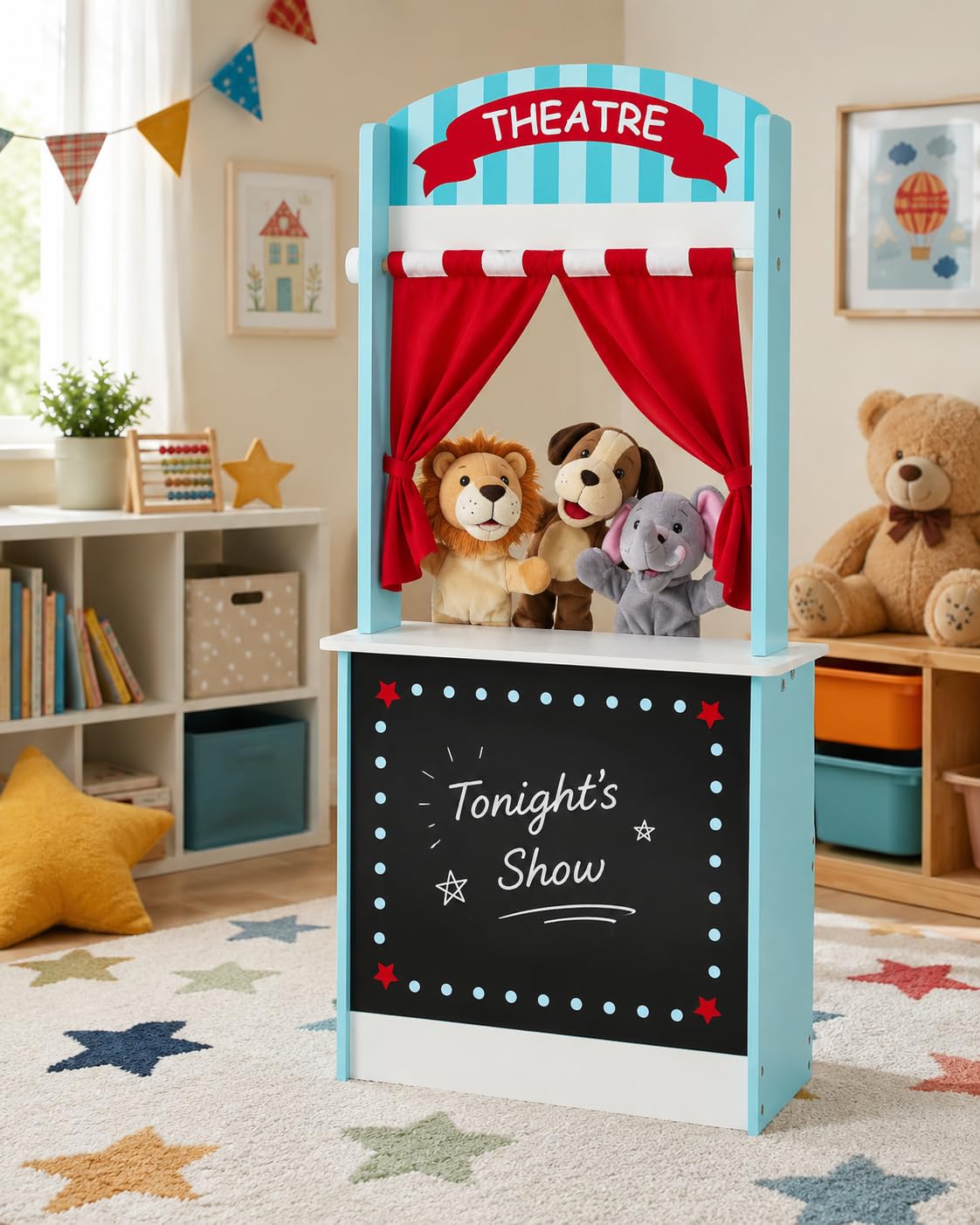 Bayer Chic 2000 2 w 1 sklep i teatr lalek | drewno | z tablicą | Wielofunkcyjna zabawa: sklep i teatr kasperlowy w jednym. Stabilne drewno. W zestawie tablica na oferty lub przedstawienia.