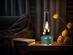 Abbott Collection Lanterne verte LED Lampe avec cheminée, lampe de table portable - Métal/Glass (10.5" H)