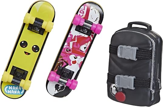 Fortnite Victory Royale Series Banana and Cuddle Board Rider Set Skateboard Collectible Accessory Pack