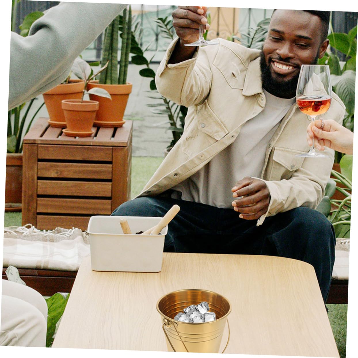 Garneck Stainless Steel Ice Cube Container Thick Beer Bottle Bucket for Parties Bars Ktvs