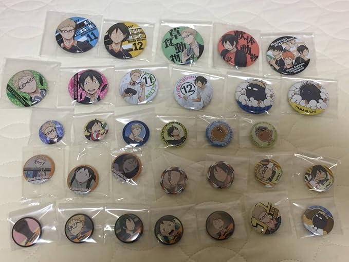 Amazon ハイキュー 缶バッジ 四字熟語 アニメイトカフェ 幼少期 他 希少品 月島蛍 山口忠 31点セット アニメ 萌えグッズ 通販