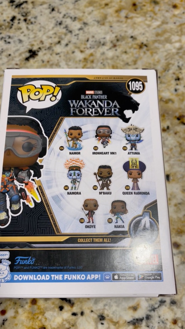 Pop Keychain Black Widow Porte Clé Marvel Black Panther Wakanda Forever