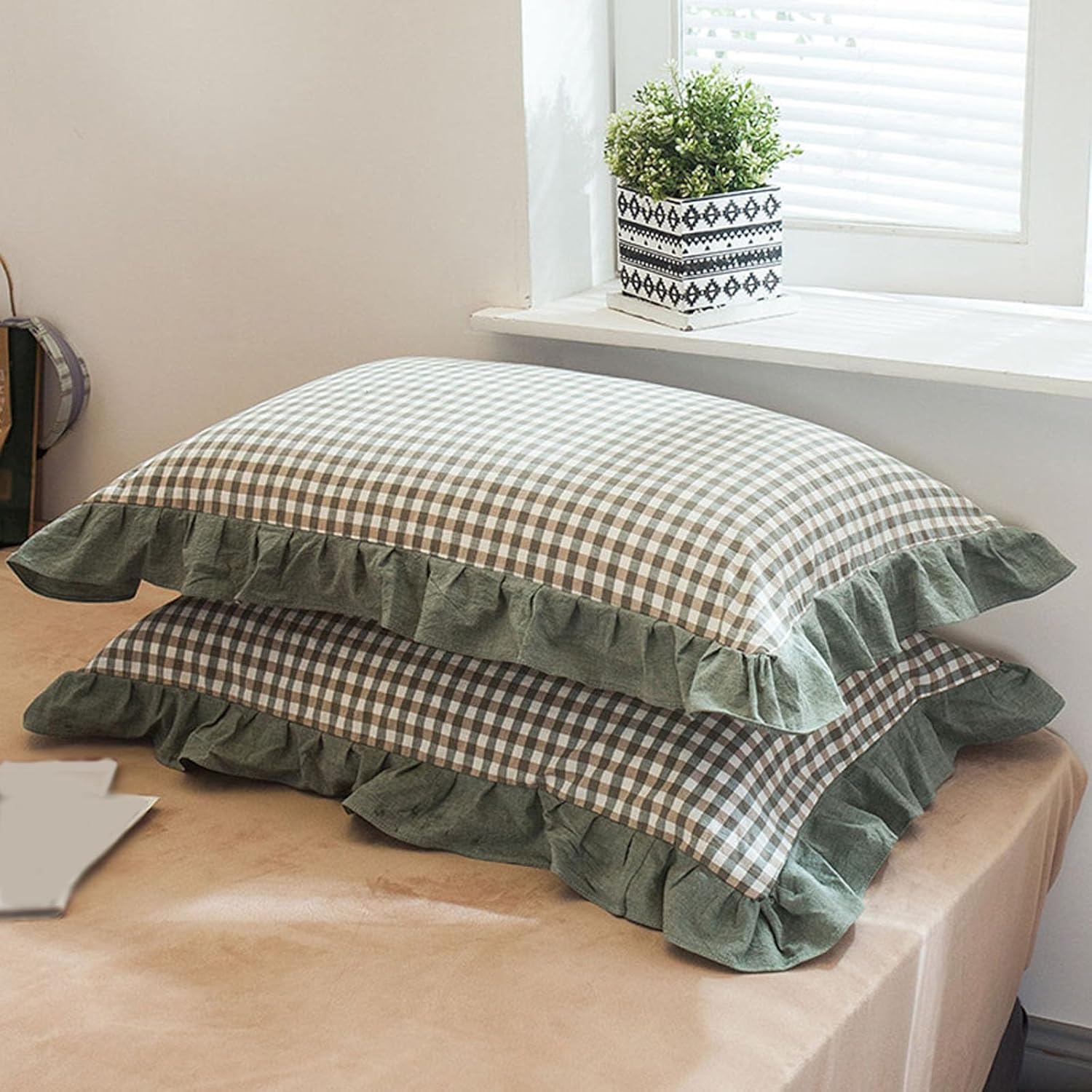JadeRich Ruffled Pillow Shams Set of 2 Soft Breathable Washed Cotton Zipper Closure Pillowcases Bed Throw Pillow Covers
