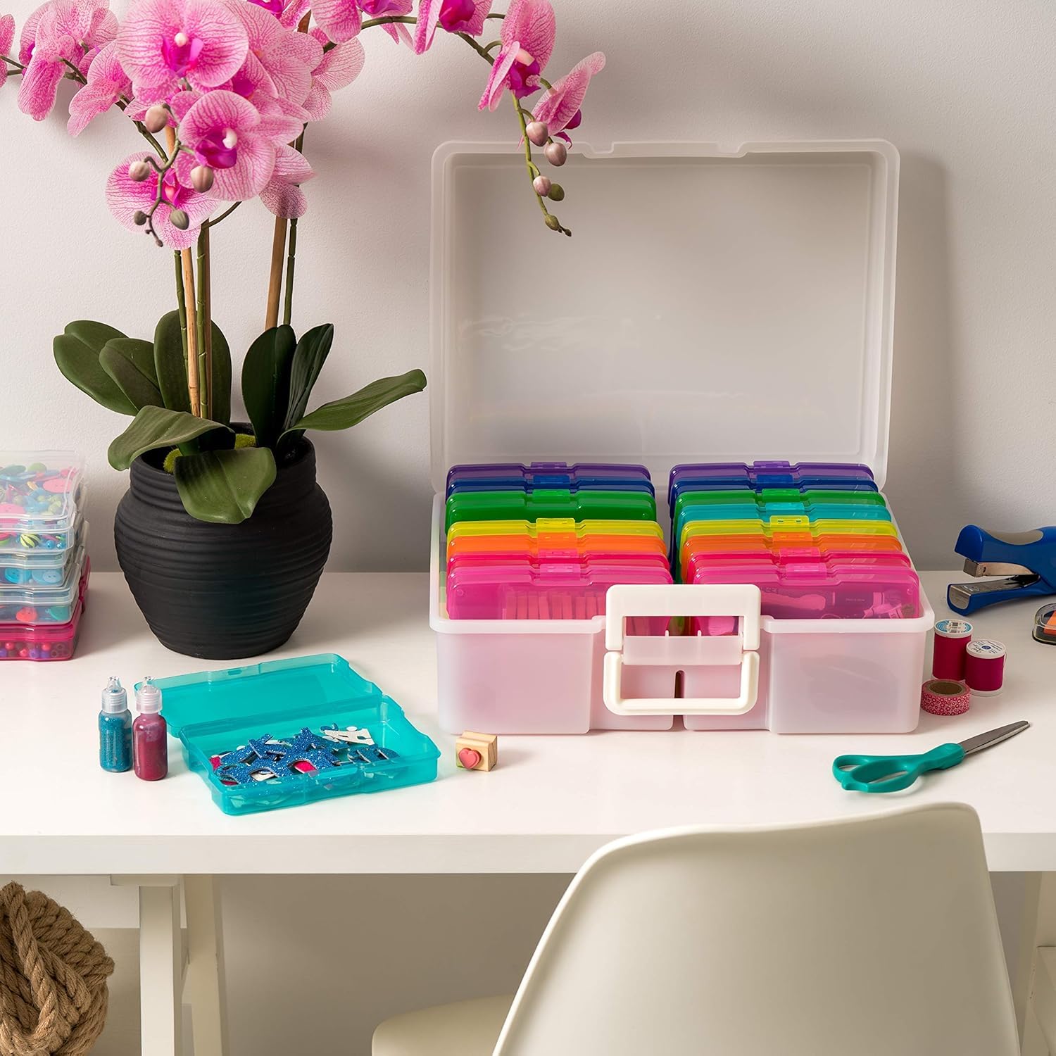 Fotoaufbewahrungsbox mit 16 innere Fotohalter, 17 × 12 cm Fotoetui, Mehrfarbige Durchsichtige Fotoboxen, zur Aufbewahrung von Saatgut Handwerk Karten, Bürobedarf (1×Aufkleber)