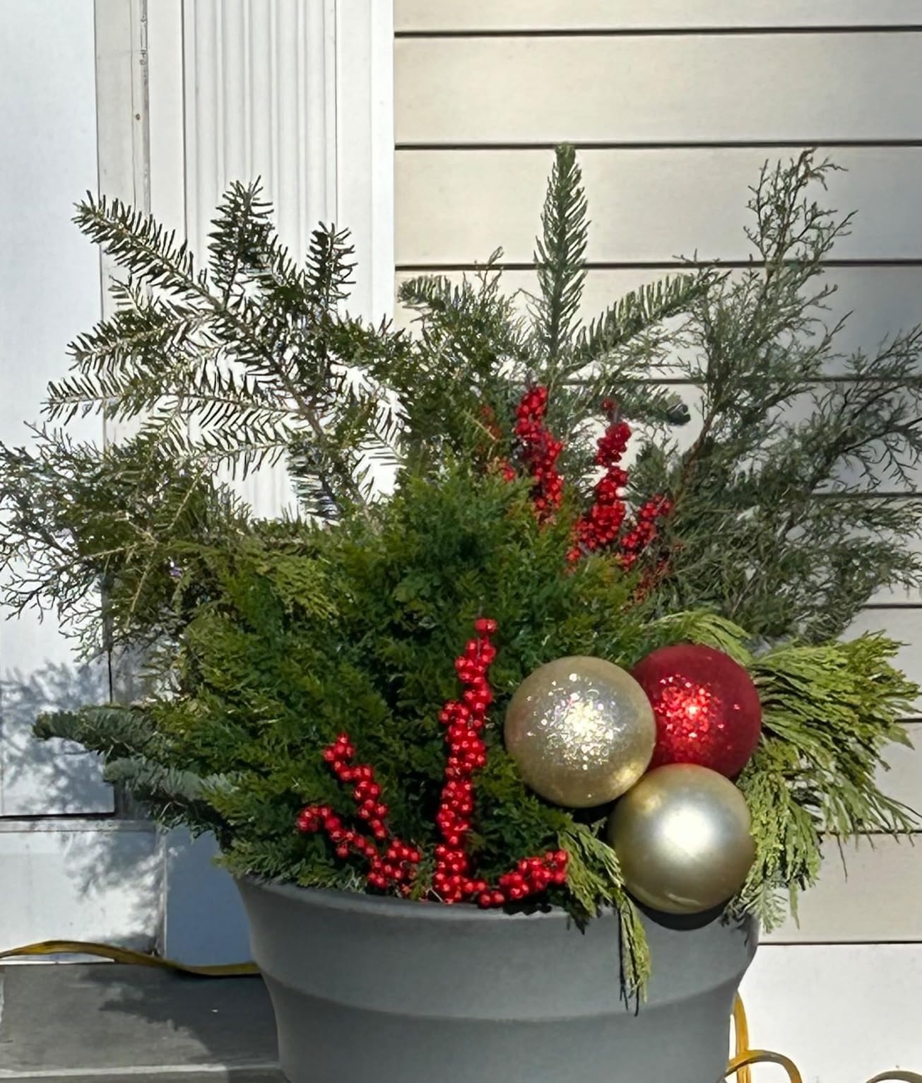 Exotic Dried Flower Bouquet Simple Artificial Cedar Topiary Ball Tree, 16'' Fake Cedar Bushes for Front Porch Garden Indoor Outdoor Porch Decoration, Bedroom Decoration, Dining Table