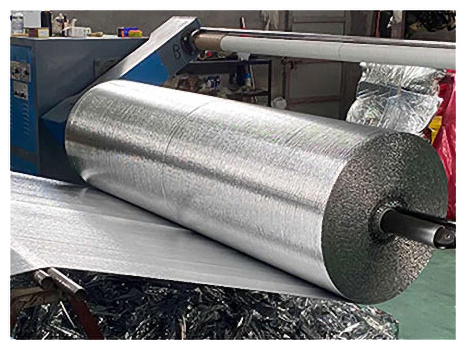 Kategoria: Grzejniki izolacyjne Odblaskowa dwustronna pianka aluminiowa, folia izolacyjna bąbelkowa, rolka, różne rozmiary(1x20m(3.2x65.6ft))